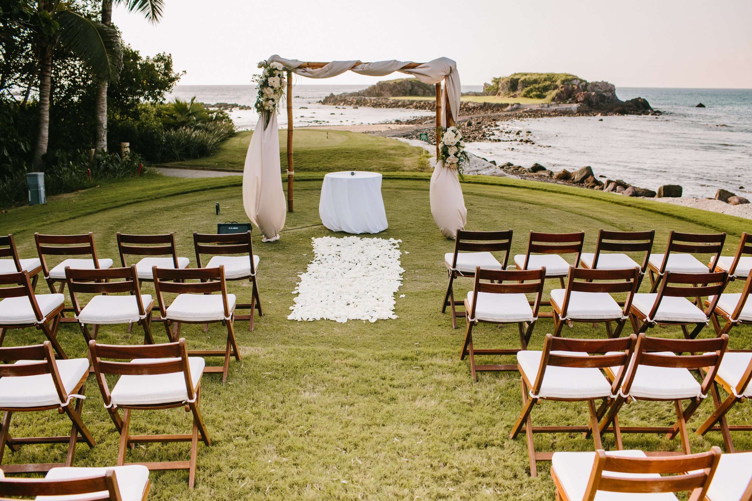 THEDELAURAS_PUNTAMITA_FOURSEASONS_WEDDING_MEXICO_DESTINATION_PHOTOGRAPHERS_KATIEDAN0465.jpg