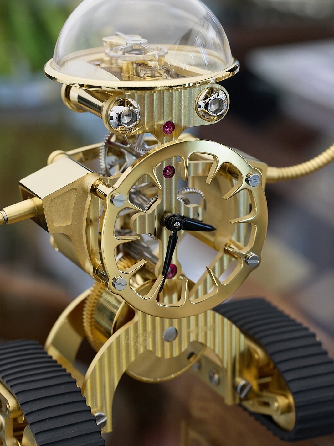 We are extremely fortunate to have the opportunity to view these L&rsquo;Ep&eacute;e 1839 timepieces, which are entirely designed and crafted in-house. Here we have the collaborative collection from L&rsquo;Ep&eacute;e 1839 and MB&amp;F. These timepi