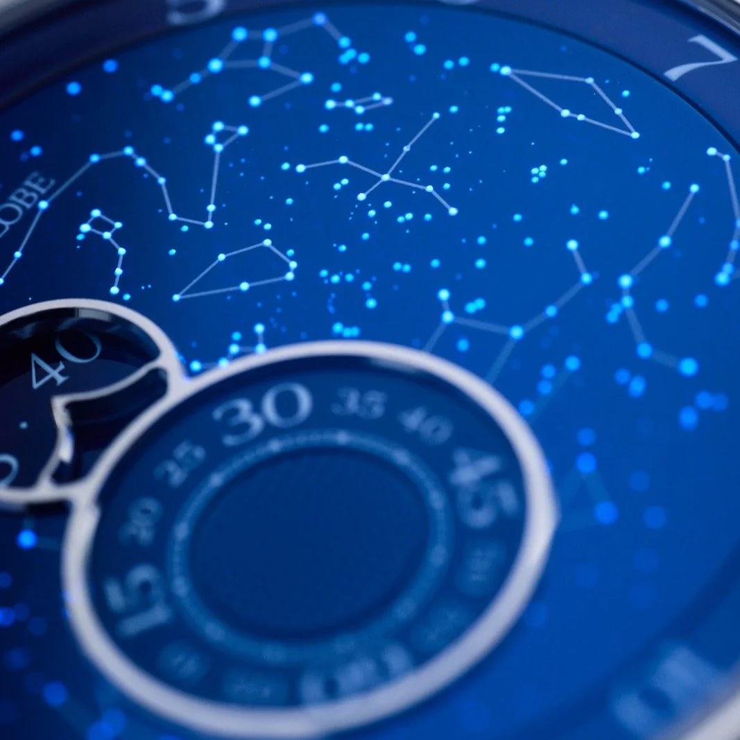 A moment in time, written in the stars. ✨
This is the Trilobe Nuit Fantastique Secret, a watch that captures a celestial snapshot unique to its wearer. More than just a timepiece, it's a personal planetarium on the wrist. By indicating a specific da