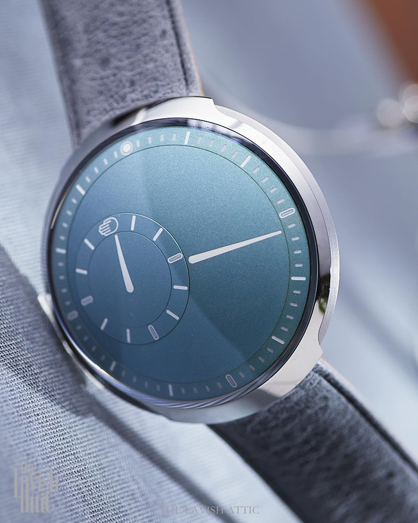 The Future is on your wrist.

The Ressence Type 8 &mdash; where modern minimalism meets revolutionary watchmaking. Light enough to forget at 42 grams total, yet bold enough to redefine fine timekeeping with its crownless design and ambidextrous case-