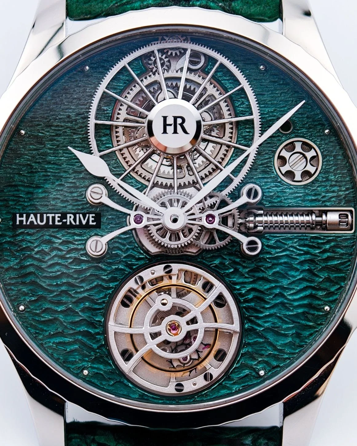 The Honoris I Lagoverde is a watch collectors will covet for its rare balance of drama and refinement - packed with technical feats that redefine elite watchmaking, limited to just 10 pieces, and anchored by a 1,000-hour (41-day) power reserve. 

Its