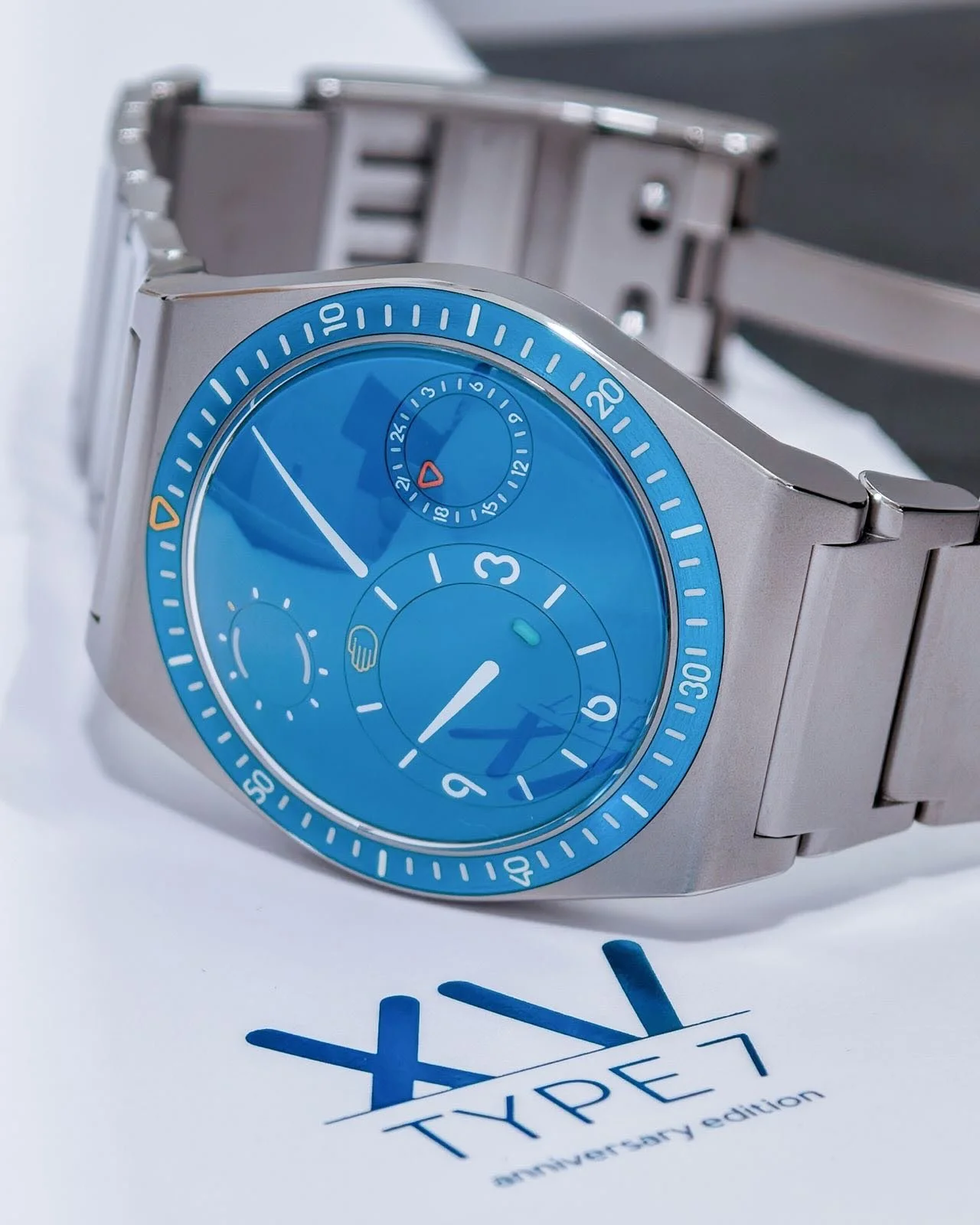 Meet the Ressence Type 7 Aquamarine &mdash; the brand&rsquo;s 15-year anniversary special edition, where avant-garde horology meets everyday functionality. ✨

New for Type 7: Ressence&rsquo;s first GMT function, tracking a second time zone seamlessly