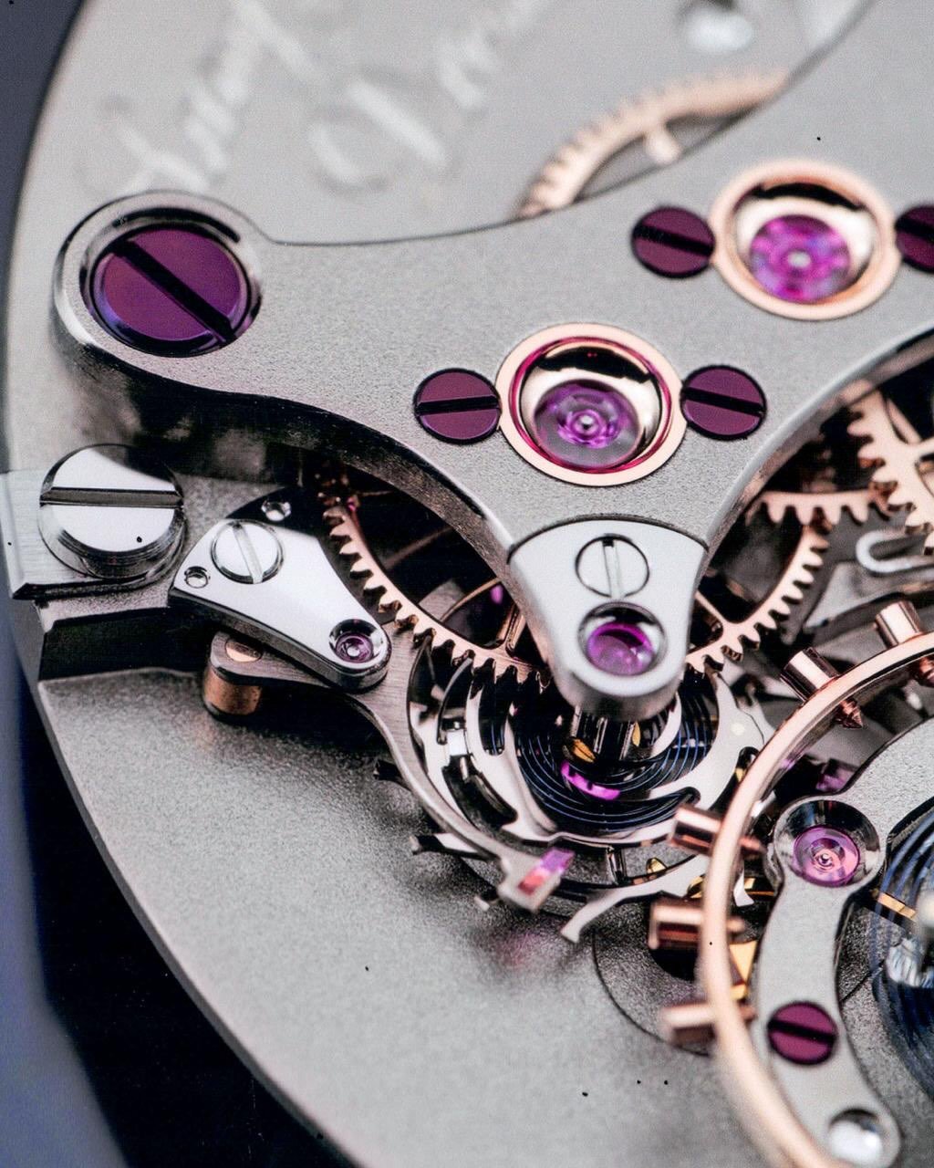 Introducing the new Lang &amp; Heyne Friedrich III Remontoir, where tradition meets precision&mdash;featuring the coveted remontoir movement that elevates timekeeping to art.

Rooted in Dresden&rsquo;s watchmaking heritage, this timepiece reimagines 