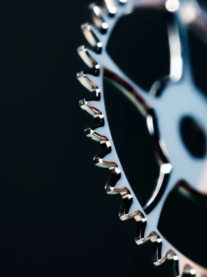 During our recent visit to the @fam_al_hut_official factory, we are honoured to witness how every component of their timepieces is crafted from raw material and then manually finished to perfection. Like the darkest hour before dawn, the black-polish