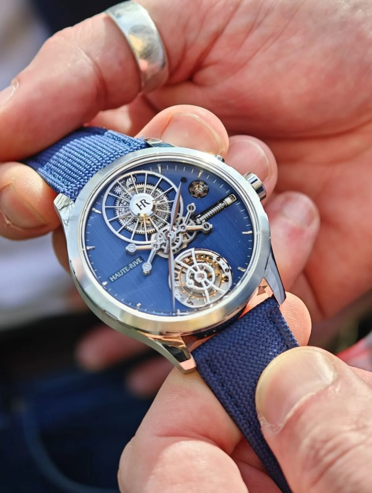 New from @haute_rive_watches_official in the Watch And Wonders Geneva 2026!!

Honoris Strato Verde. The Urban Honoris. In Steel. Elegance reimagined for everyday refinement, where sleek steel meets understated horological poise.

Honoris Meccanica Rh