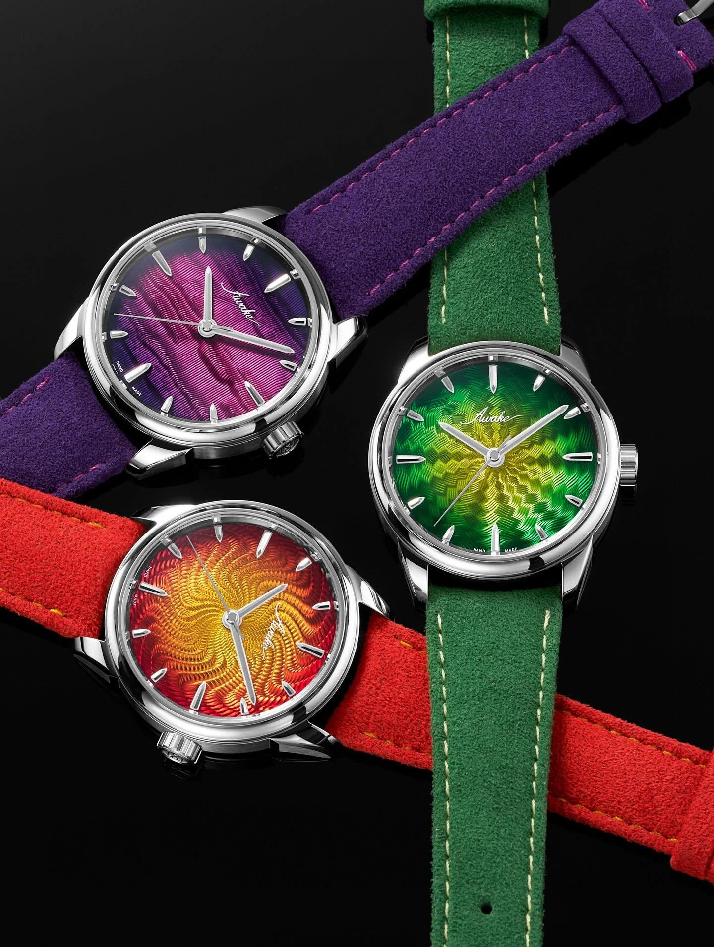 @awake.concept introduces Sơn M&agrave;i &ndash; Guilloch&eacute; Main: the first time in watchmaking that Italian hand-guilloch&eacute; and Vietnamese ancestral lacquer share the same canvas.

Three celestial limited editions&mdash;Alba, Sunset, and