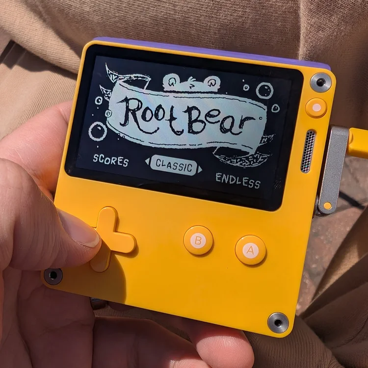What Is the Playdate? Hands-On with the Crank-Powered Indie Console ...