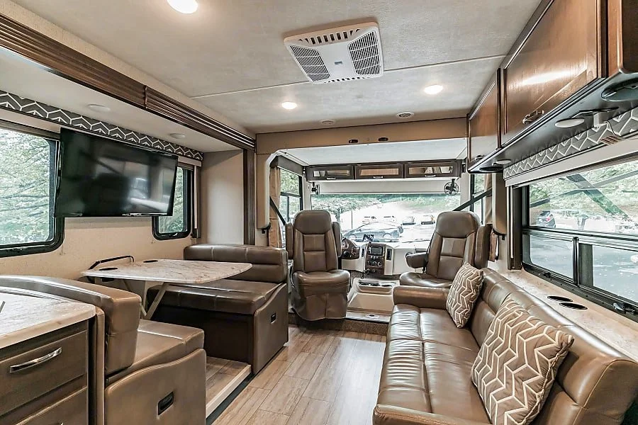 Seeking Reliable RVs for Rent in Pennsylvania? Here’s What to Know