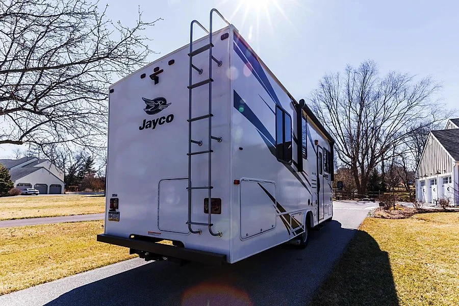 Book RV Jackie | RV Rents Now