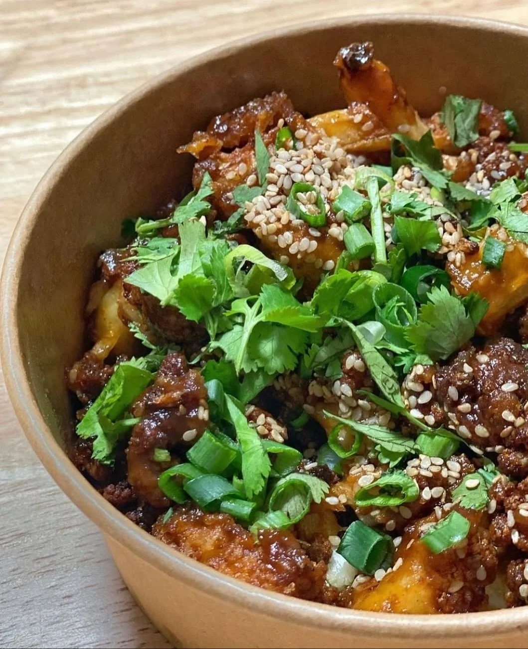 Craving takeout that doesn&rsquo;t derail your week?
Pure Kitchen has you. 🥗✨

Nourishing bowls, fresh flavours, plant-powered comfort food&hellip; all made with love.

No cooking. No dishes. No guilt. Just feel-good food that actually fuels you.

O