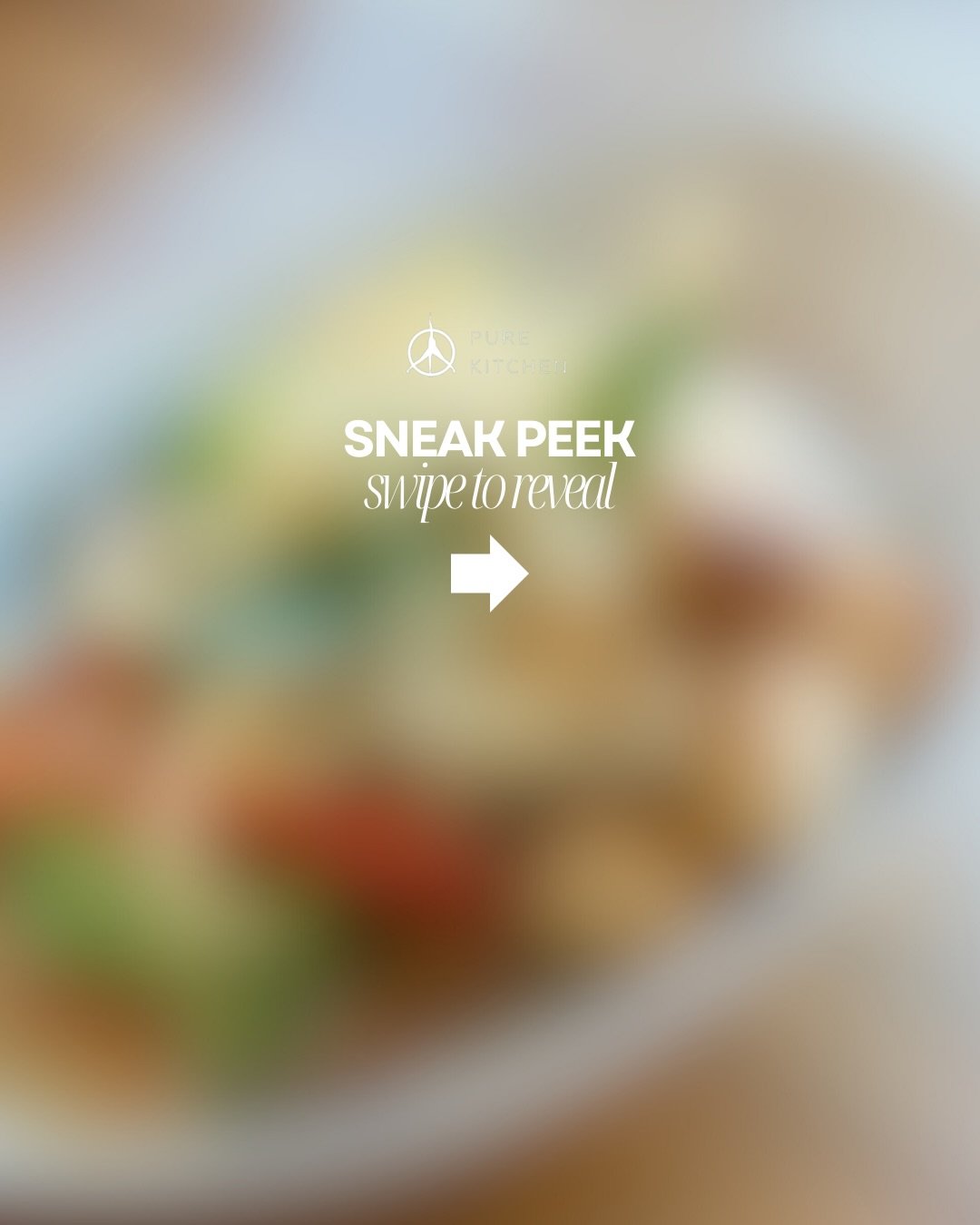 Meet the Luscious Thai Green Curry 💫

Made with crispy tofu, jasmine rice, roasted oyster mushrooms, red peppers, broccoli, toasted cashews, and puffed rice noodles in a rich coconut green curry with Thai basil and lime. It&rsquo;s bold, comforting,