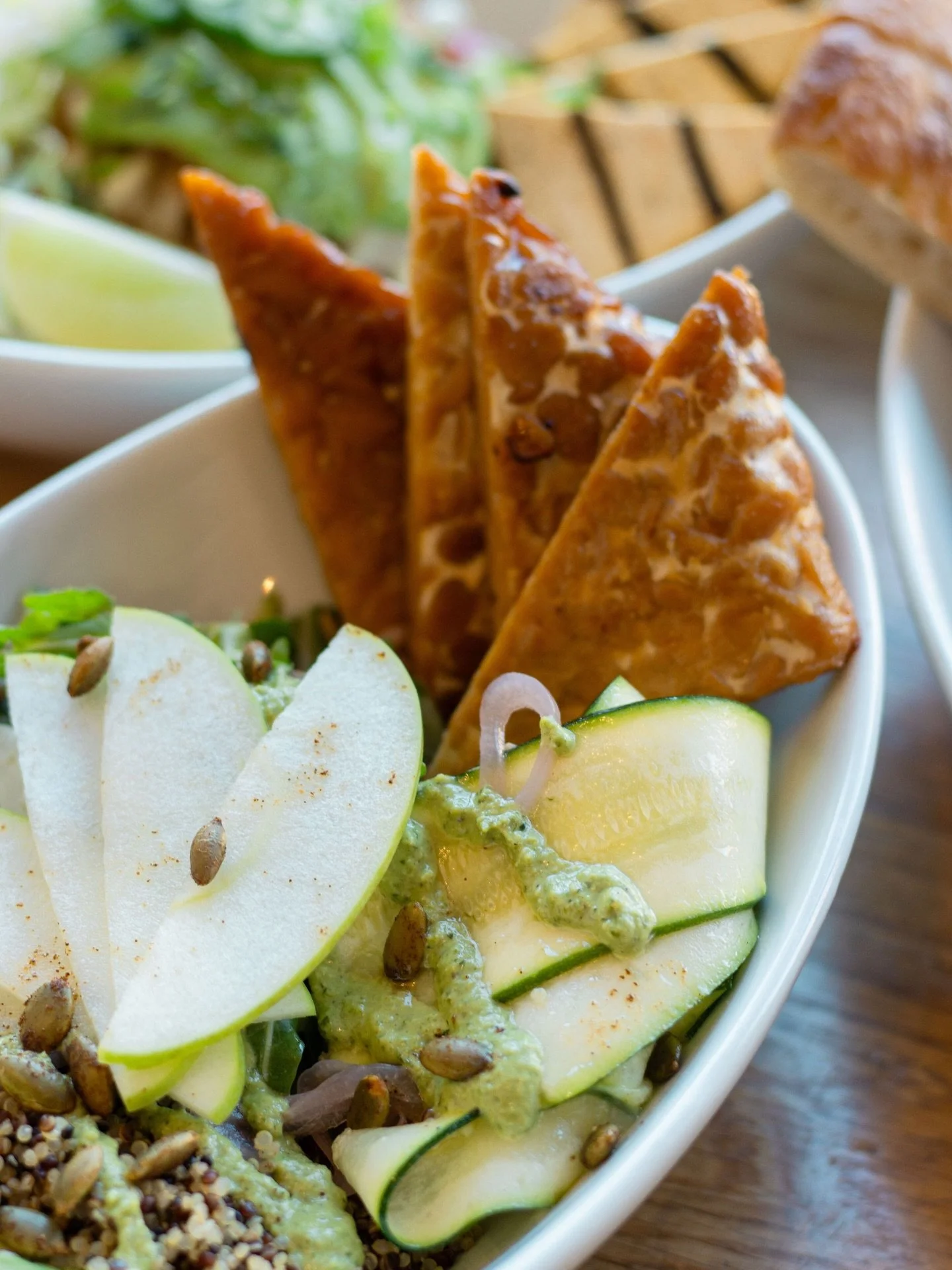 Green, fresh, and doing the absolute most 🌿✨

Quinoa, maple tamari tempeh, crisp apple, lemon zucchini, and that creamy green goddess dressing tying it all together. This bowl hits on flavour, texture, and feel-good fuel in every bite.

Approximatel