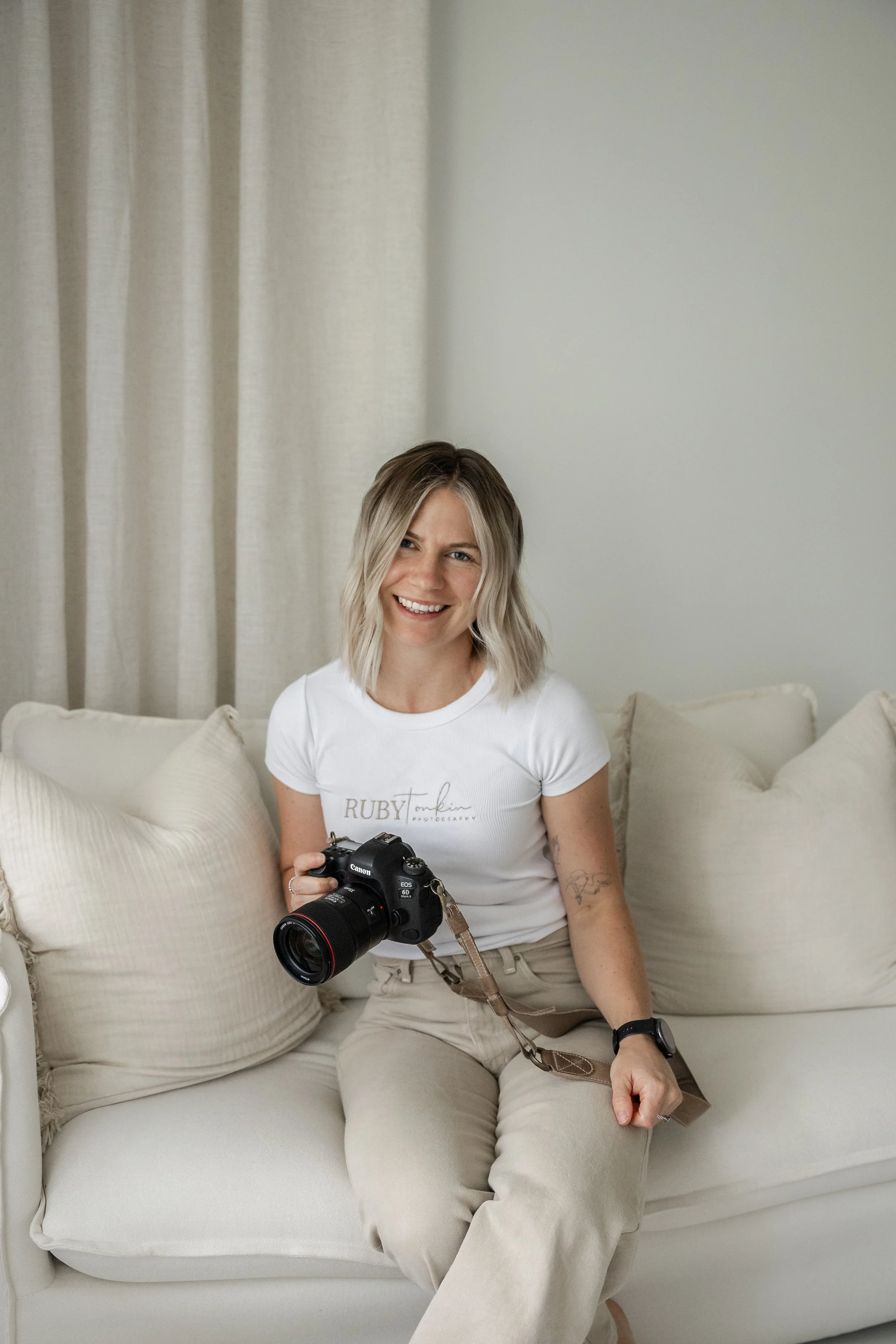 newborn photographer drouin gippsland