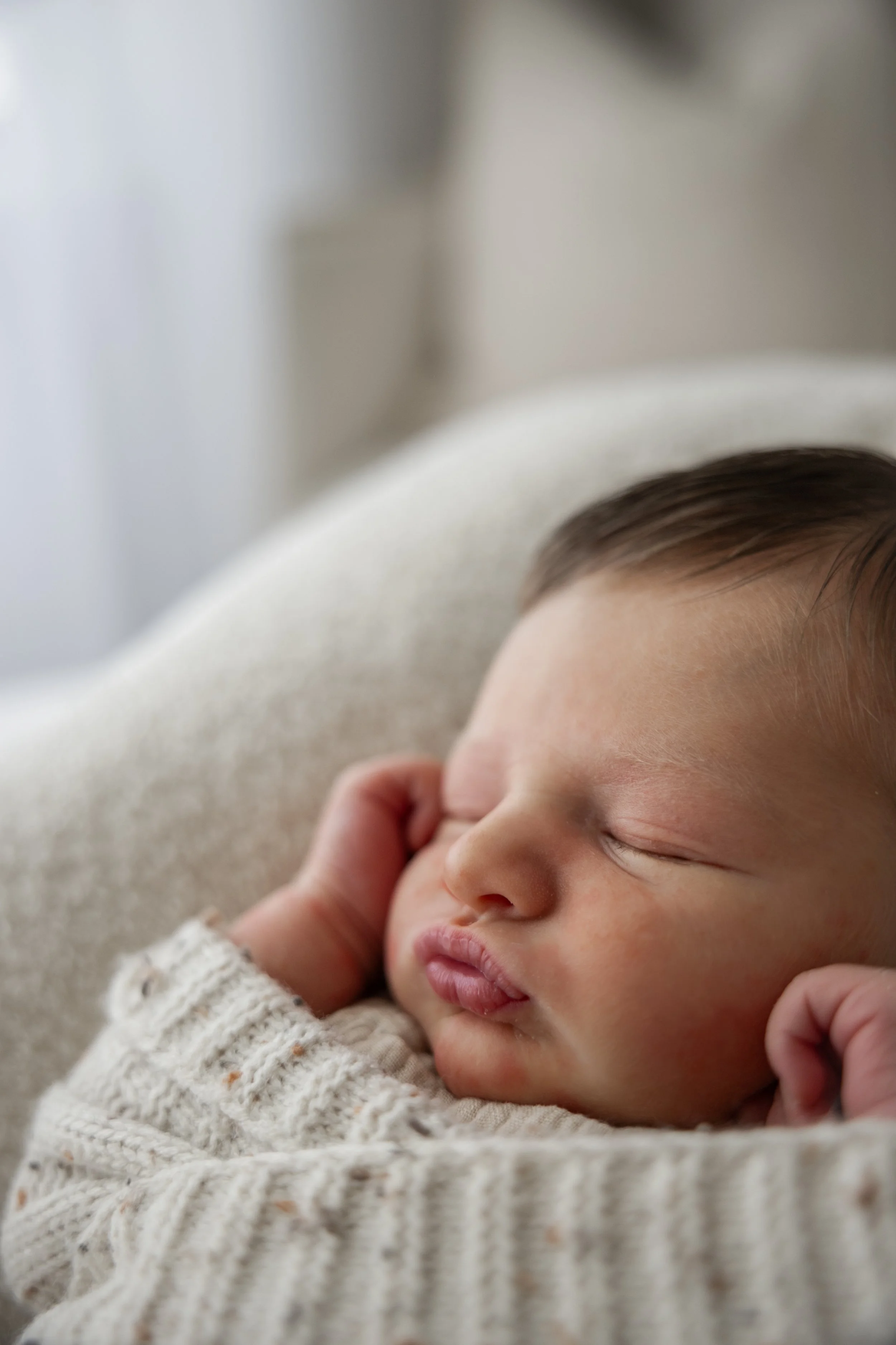 newborn photographer little details