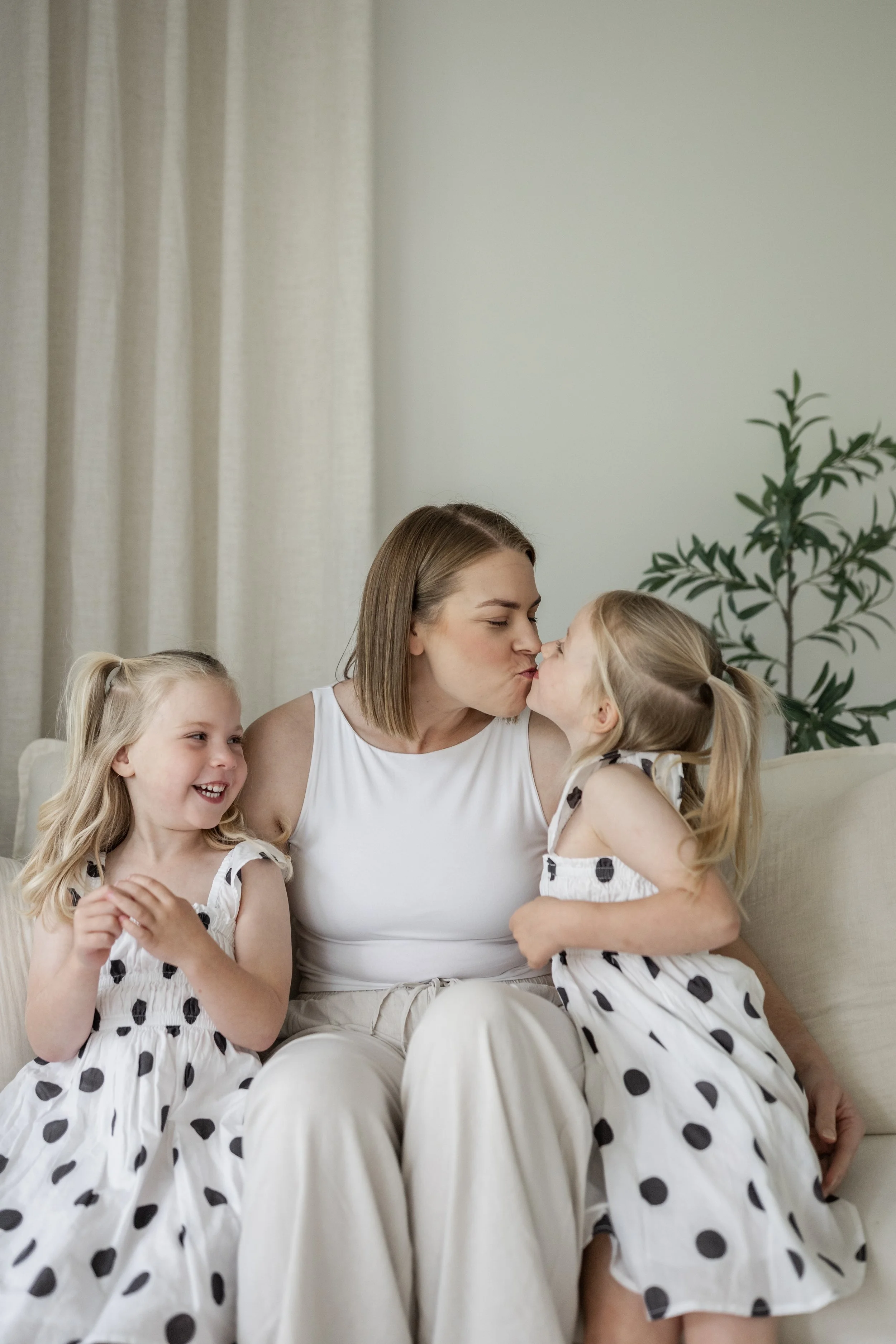 Mothers Day Mini Session 2026-5104.jpg