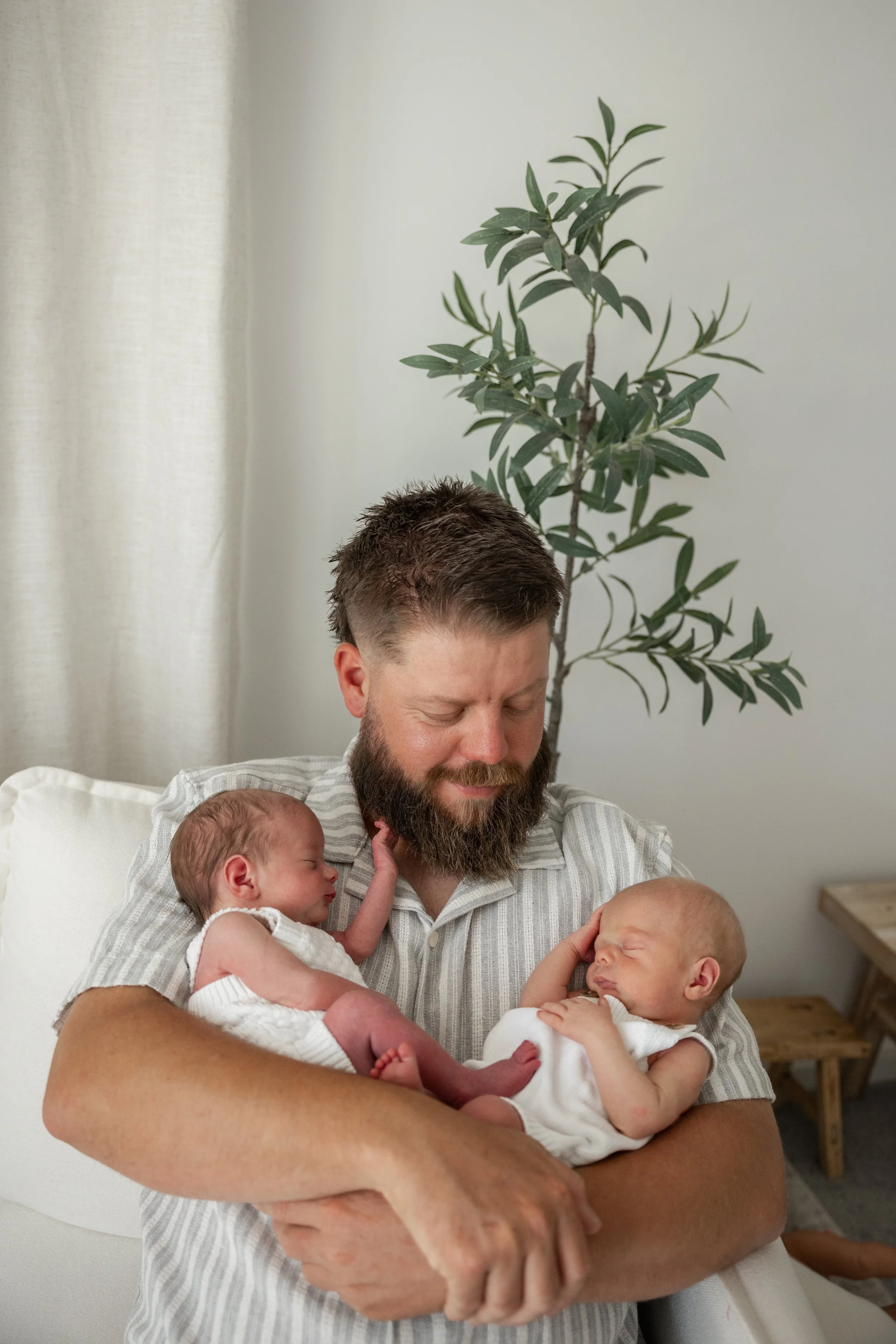 twin newborn photoshoot