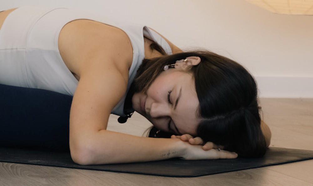 Winter Ritual: Candlelit Yoga, Sound & Journalling