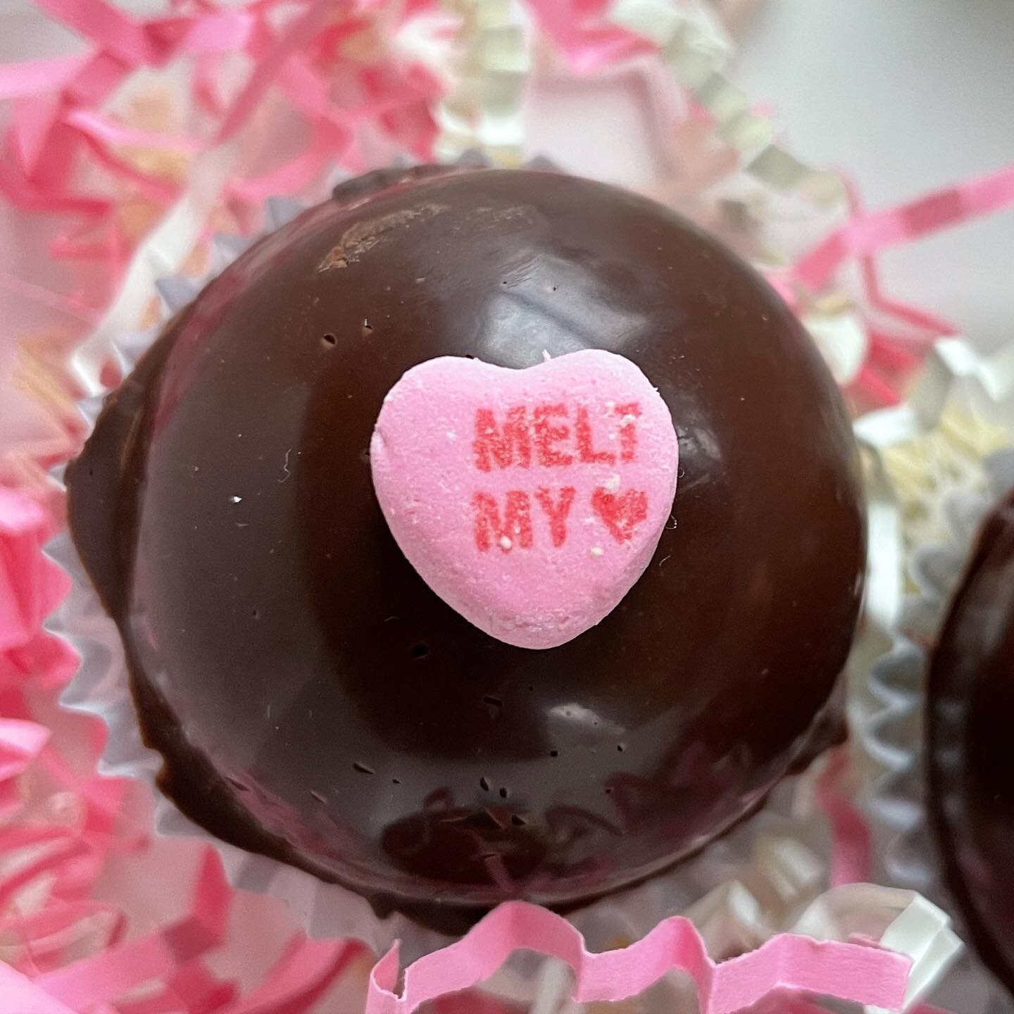 It&rsquo;s not too early to order for Valentine&rsquo;s Day. We could all use some chocolate, no? Local delivery available. #valentinesday #clintonville #columbussmallbusiness #columbusohio #delicatesugar #cocoabomb #hotcocoabomb #hotchocolatebombs #