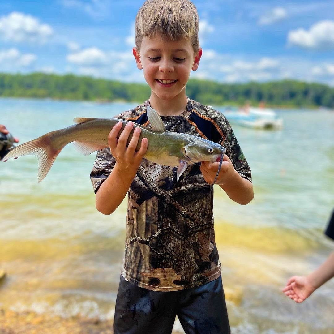 Let&rsquo;s go fishing in Parke County, Indiana! 🎣

Indiana State Parks&rsquo; first Free Fishing Day is on Sunday, May 12, 2024. On these days, Indiana residents don&rsquo;t need an Indiana Fishing License.

Featured photos include 📸
Raccoon SRA (