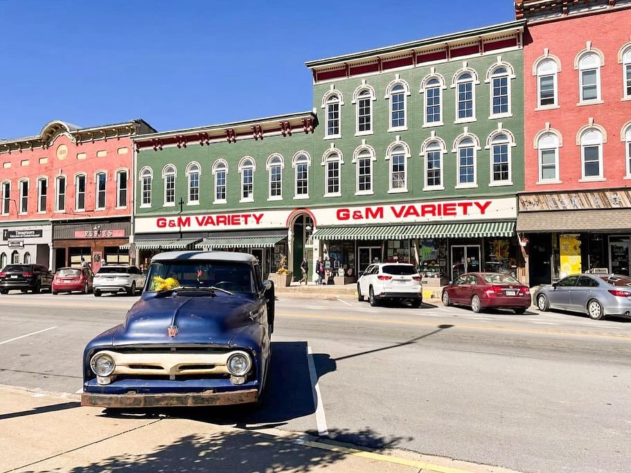 Happy #ThrowbackThursday! ❤️ 

If you&rsquo;re a lover of nostalgia, look no further than this five-and-dime store that&rsquo;s been around since 1939, G &amp; M Variety. Selling a little bit of everything, this amazing place is like a blast from the