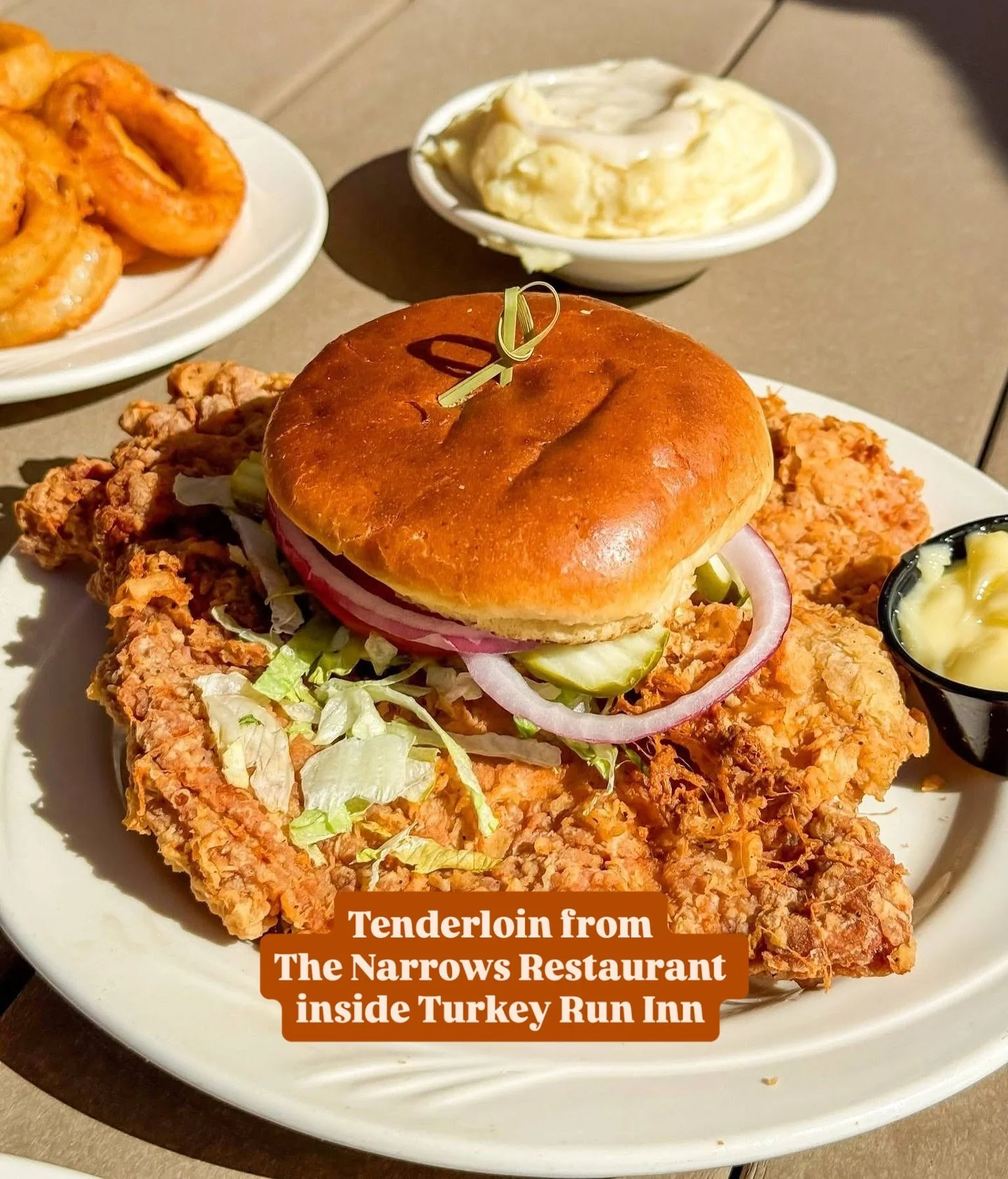 Hoosier Favorites ❤️ All over Parke County, you&rsquo;ll find hoosier classics like tenderloin sandwiches, sugar cream pie, breadsticks with cheese sauce, and so much more! What&rsquo;s your favorite Indiana classic food? 

Find great places to eat a