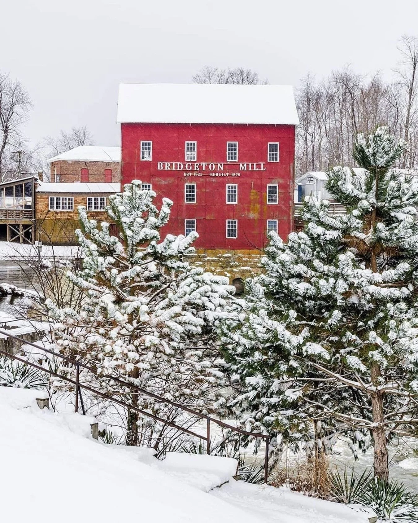 There&rsquo;s snow place like Parke County, Indiana. ✨❄️ Featured here is The Bridgeton Mill, opened in 1823, the oldest continually operating mill in Indiana.

Photo by Holly Hannum Photography