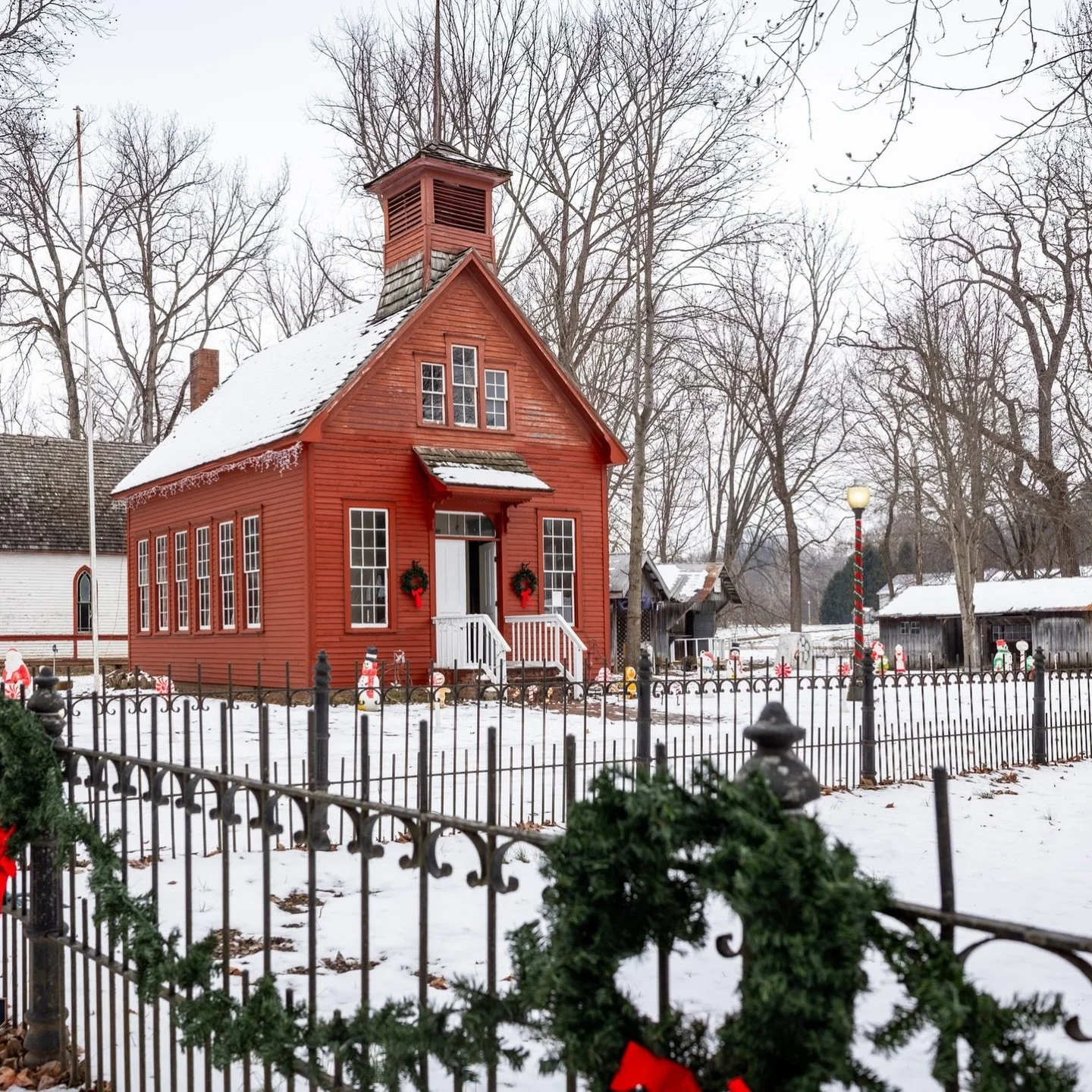 Step back in time and experience the magic of Christmas at Billie Creek Village 🎄✨

From now until December 23, the village comes alive each evening from 4 to 8 pm with glowing lights, historic buildings, covered bridges, and old-fashioned Christmas