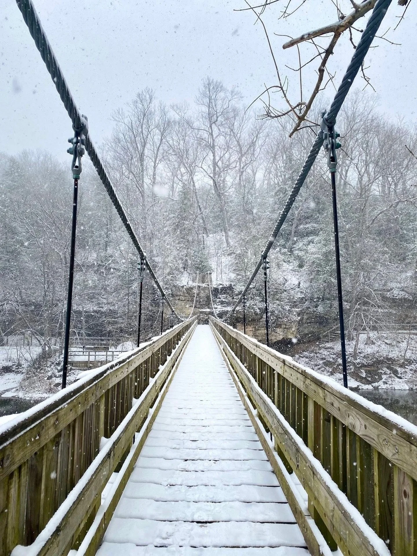 Winter hikes at Turkey Run and Shades State Park are nothing short of magical. ❄️✨

Book your lodging at Turkey Run Inn at www.in.gov/dnr/state-parks/inns/turkey-run-inn-at-turkey-run-state-park/
Now through 2/26, stay at the Turkey Run Inn 2 nights 
