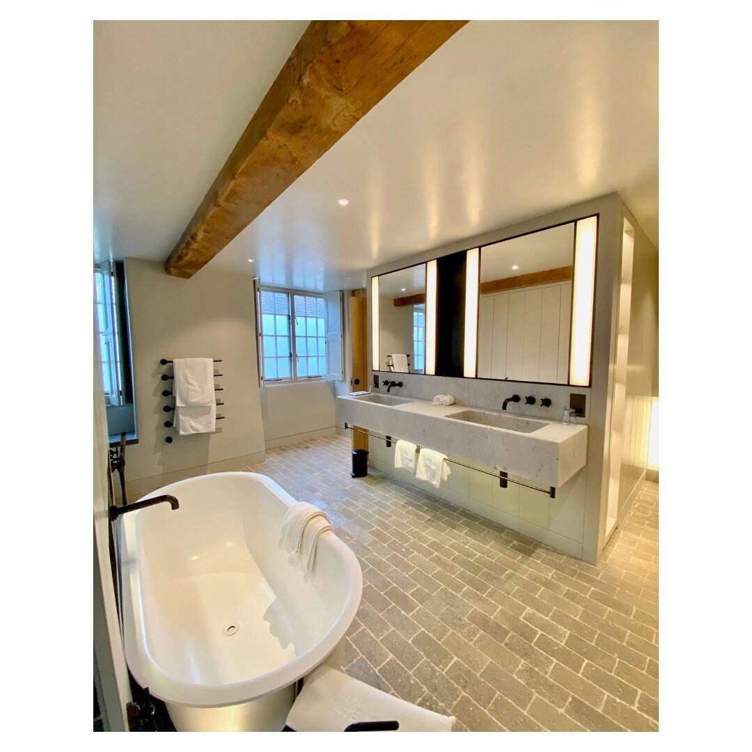 Who else needs a spa like bathroom?

Don't forget to check our stories! 

@thenewtinsomerset 

#contemporarydesign #bathroomdesign #bathroomdecor #bathroom #spabathroom #interior #interiordesign #interiordesigner #hotelswelove #thenewtsomerset #thene