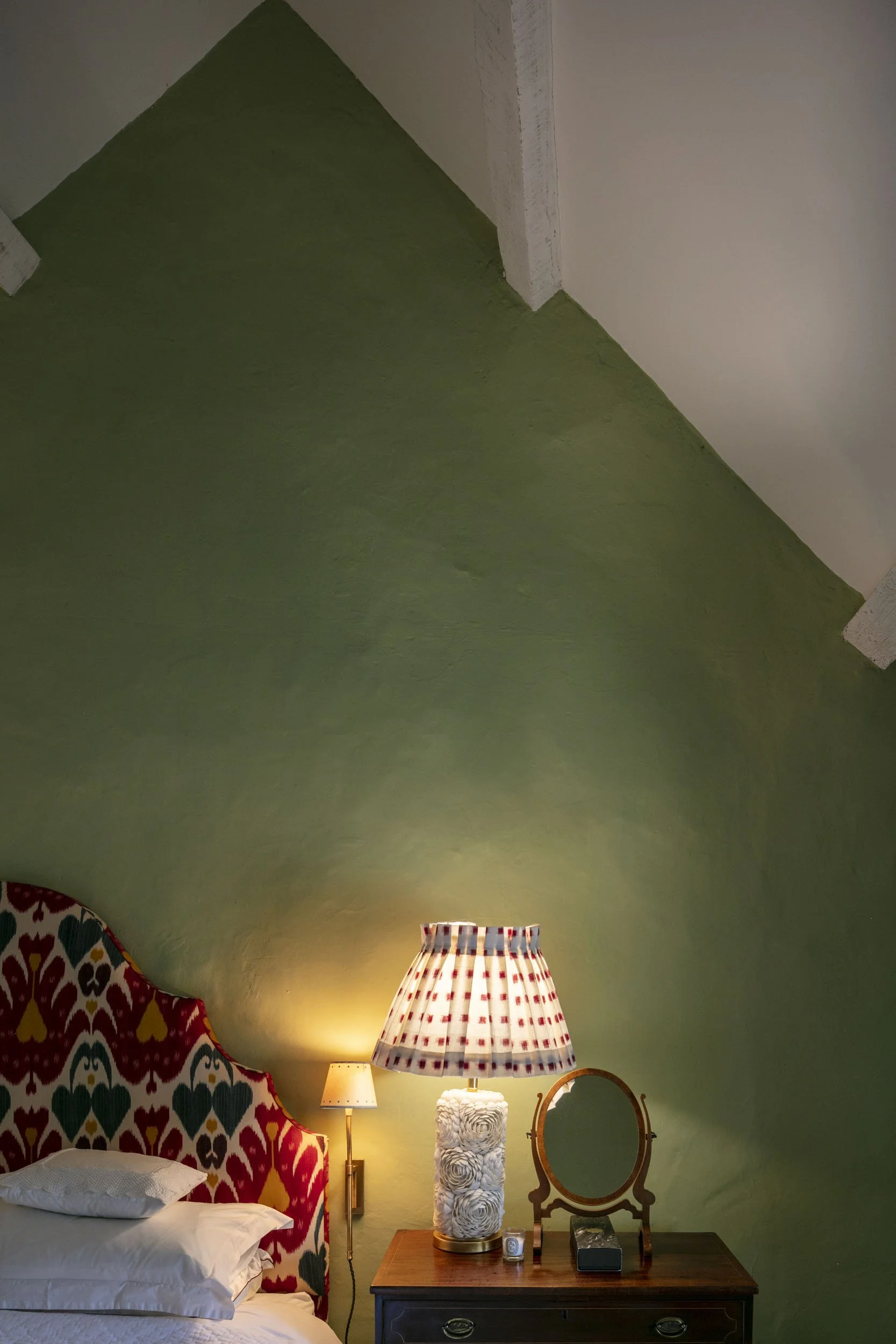 125A685110566.jpg
