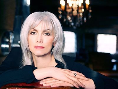 EMMYLOU HARRIS