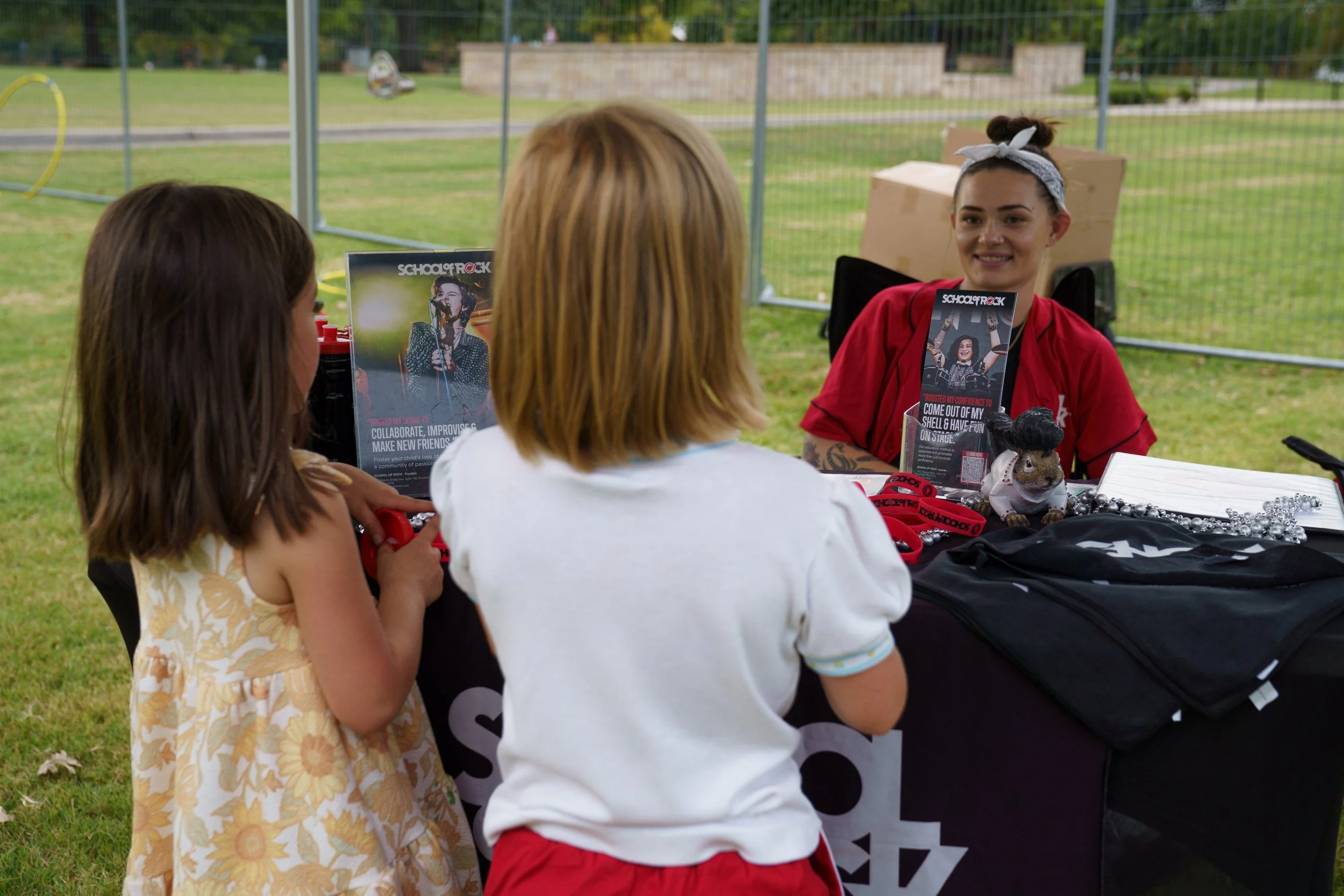 Musicians Corner 9.5.25 - @VonRphoto-47.jpg