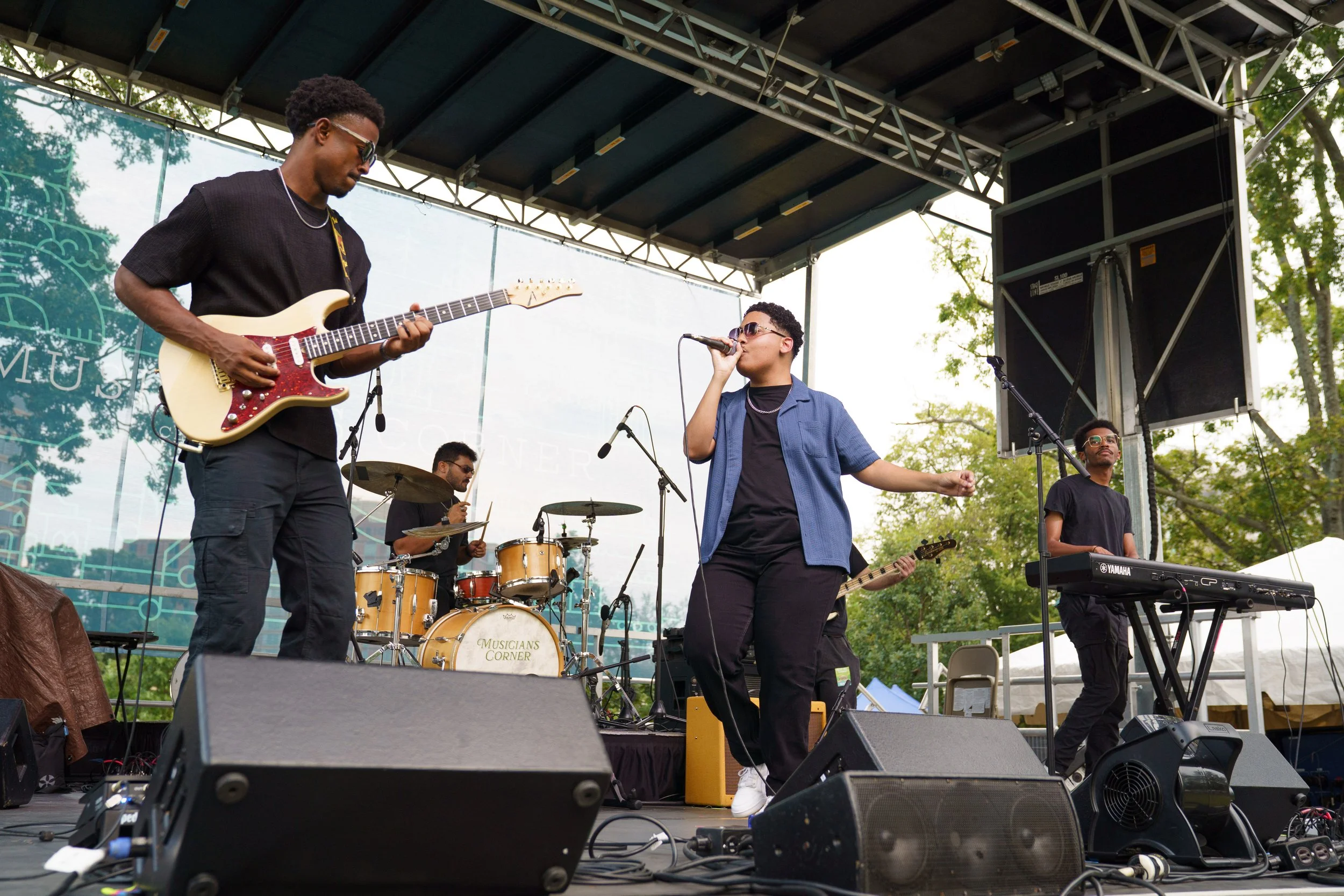 Musicians Corner 9.5.25 - @VonRphoto-9.jpg