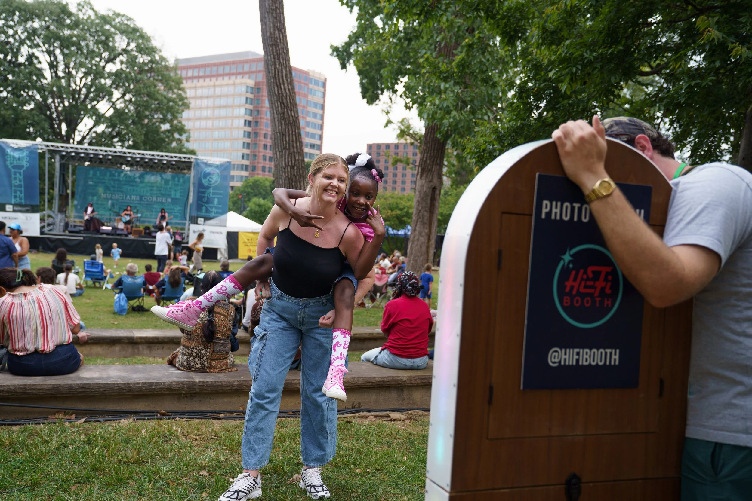 Musicians Corner 9.5.25 - @VonRphoto-49.jpg