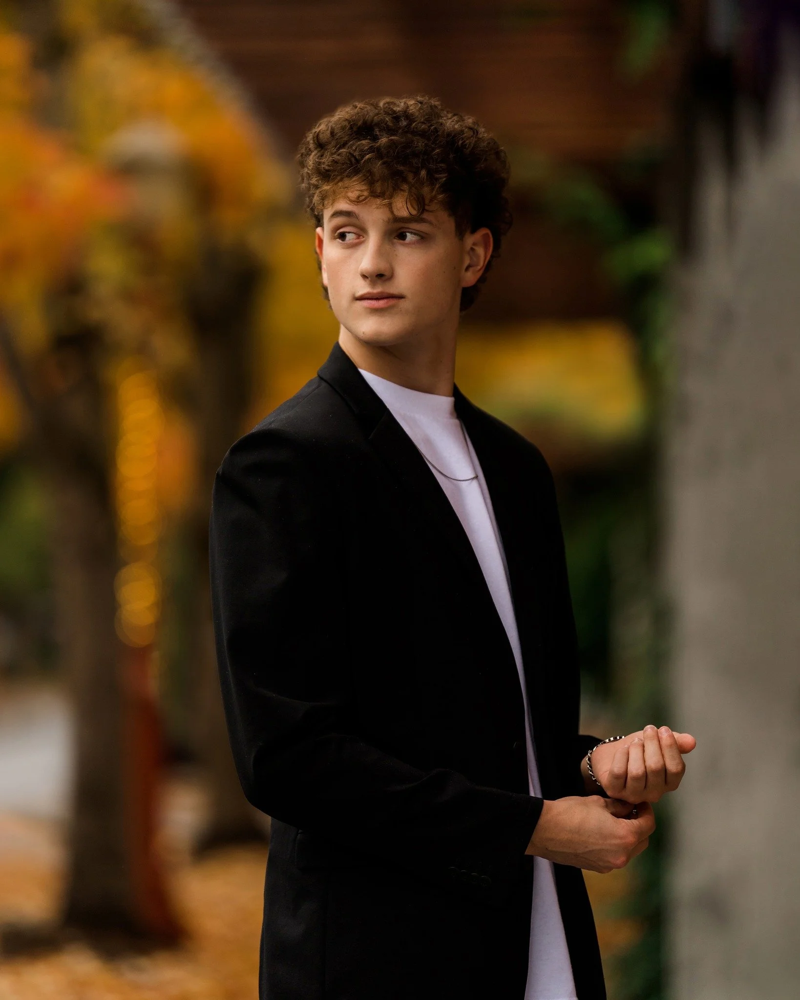 Check, check, and check! Bennett nailed his Senior Portraits Experience
#studiobguys #studiobportraits #bellevuephotographer #seattlephotographer #issaquahseniorphotos #seniorpictures #youonyourbestday
