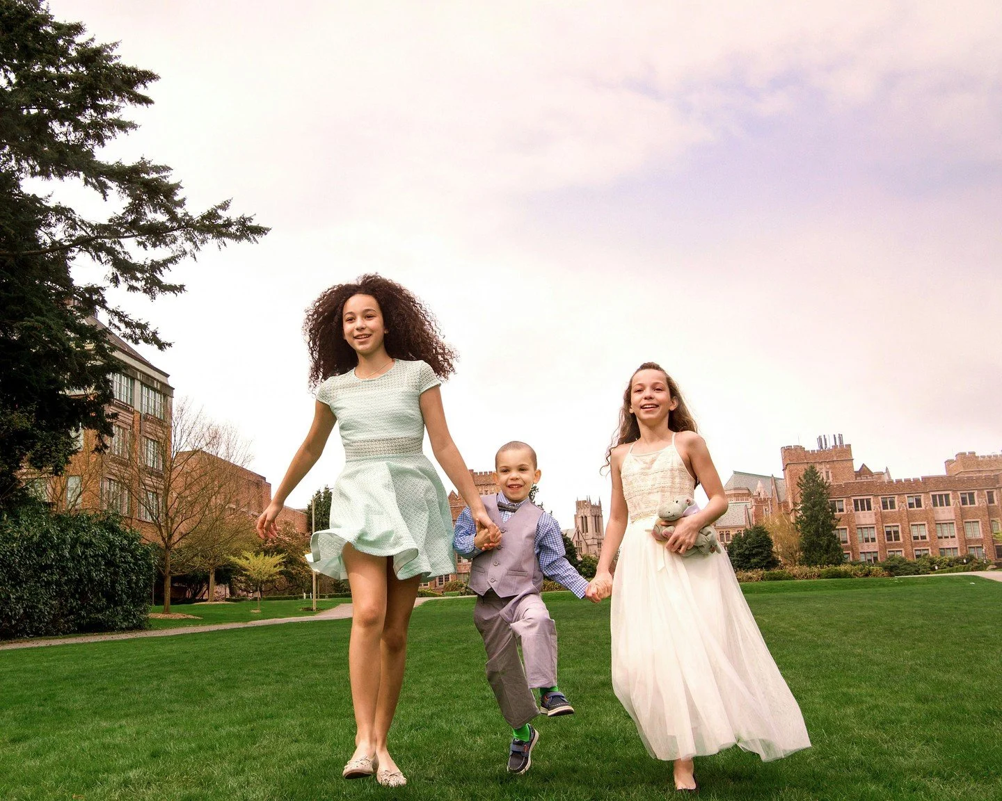 When they say time flies...how was this almost a decade ago?! (cue the happy tears) 🤍 

A little sunshine, a whole lot of love, and just enough chaos to make us smile when we remember this season of life now in our rearview mirror.

Proof that captu