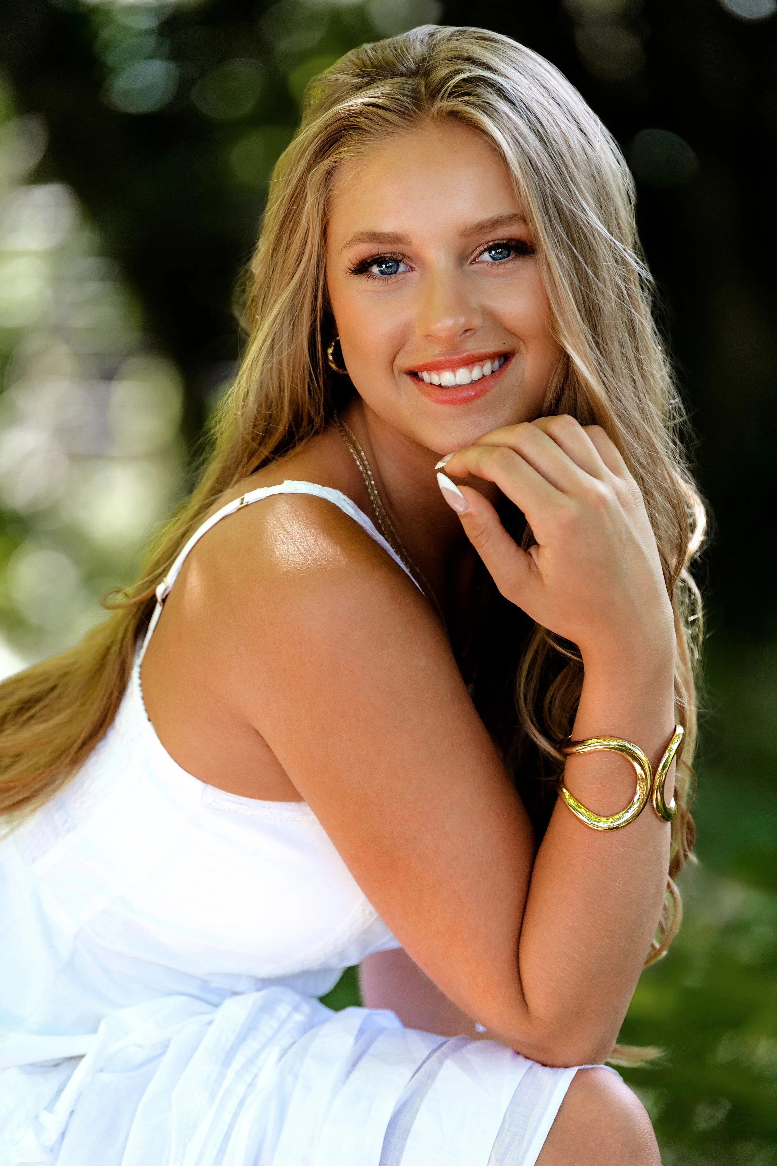 Studio B Portraits_film inspired editorial senior girl pictures issaquah