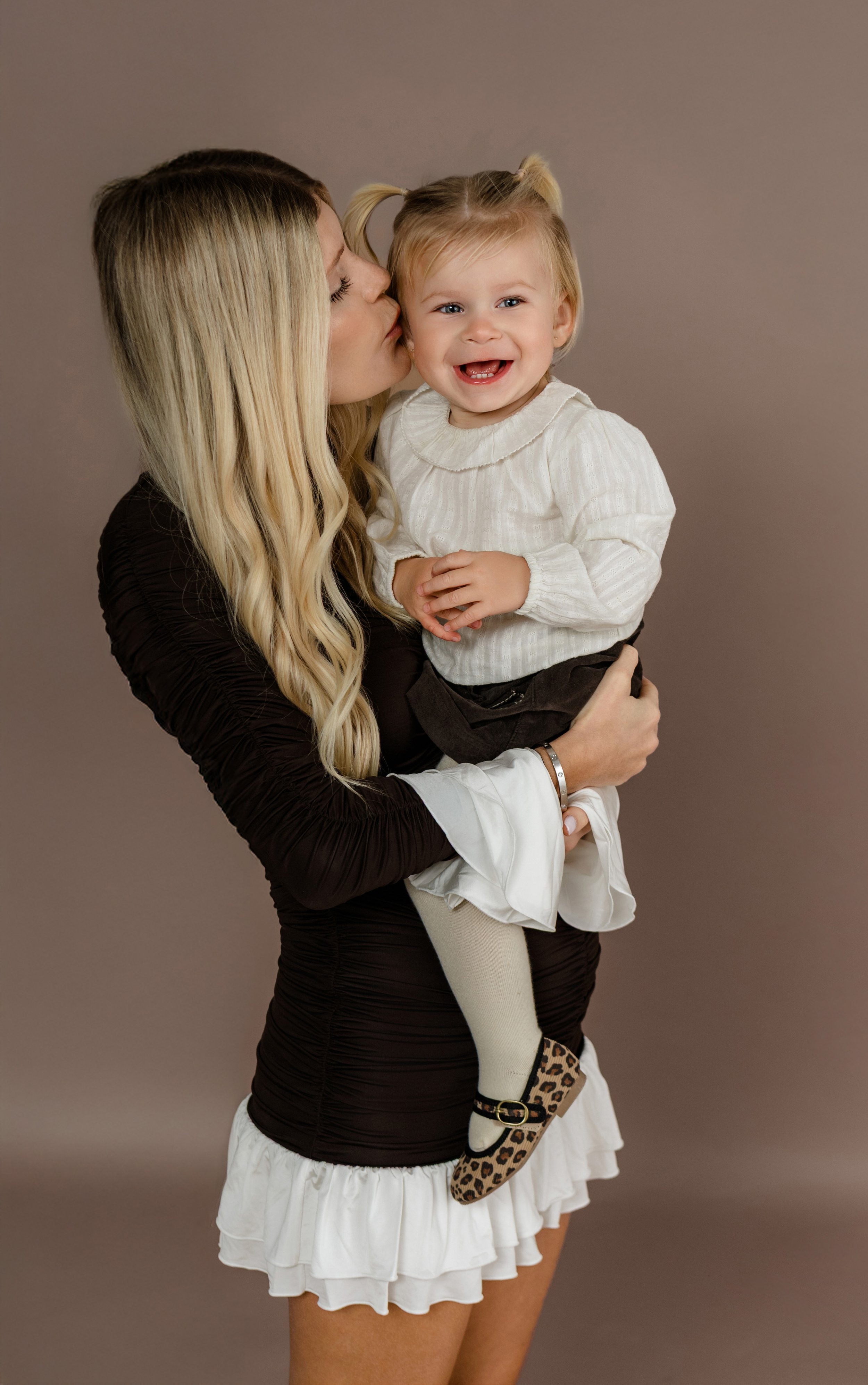 Studio B Portraits_best editorial multigenerational family photoshoot seattle