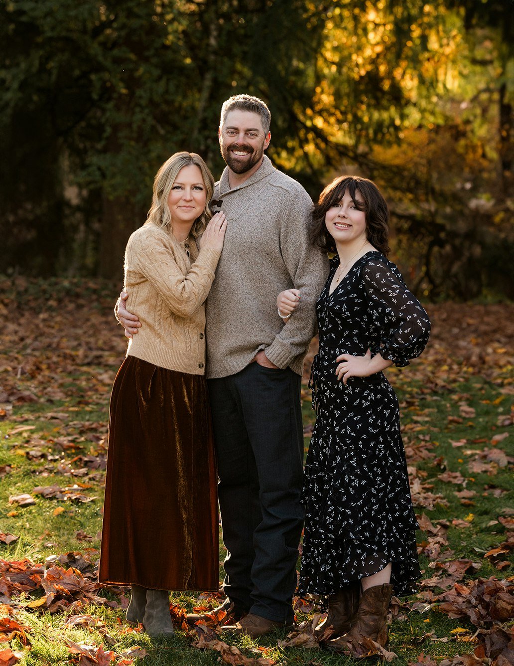 Fall is such a beautiful time to get everyone together for family photos. 🍂

We&rsquo;d love to welcome your family to Studio B this fall and help you capture a little of what makes this season so special.

Book your session through the link in our 