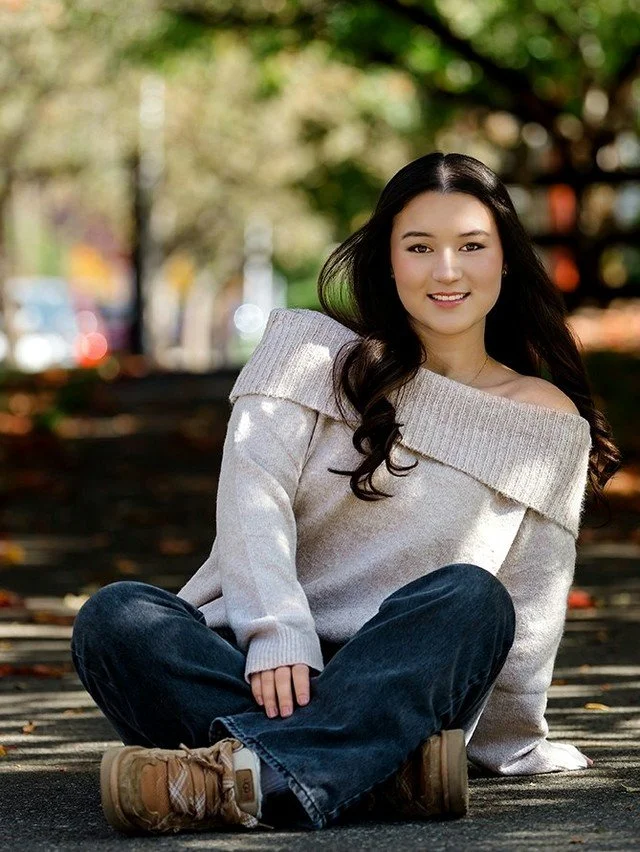 Fall looks good on Mae. 🍂

From the final portraits to the little moments behind the scenes, we love getting to capture all the fun that goes into a senior session. 

Mae | Class of 2027 | Issaquah HS

#issaquahseniorportraits #seattleseniorpictures