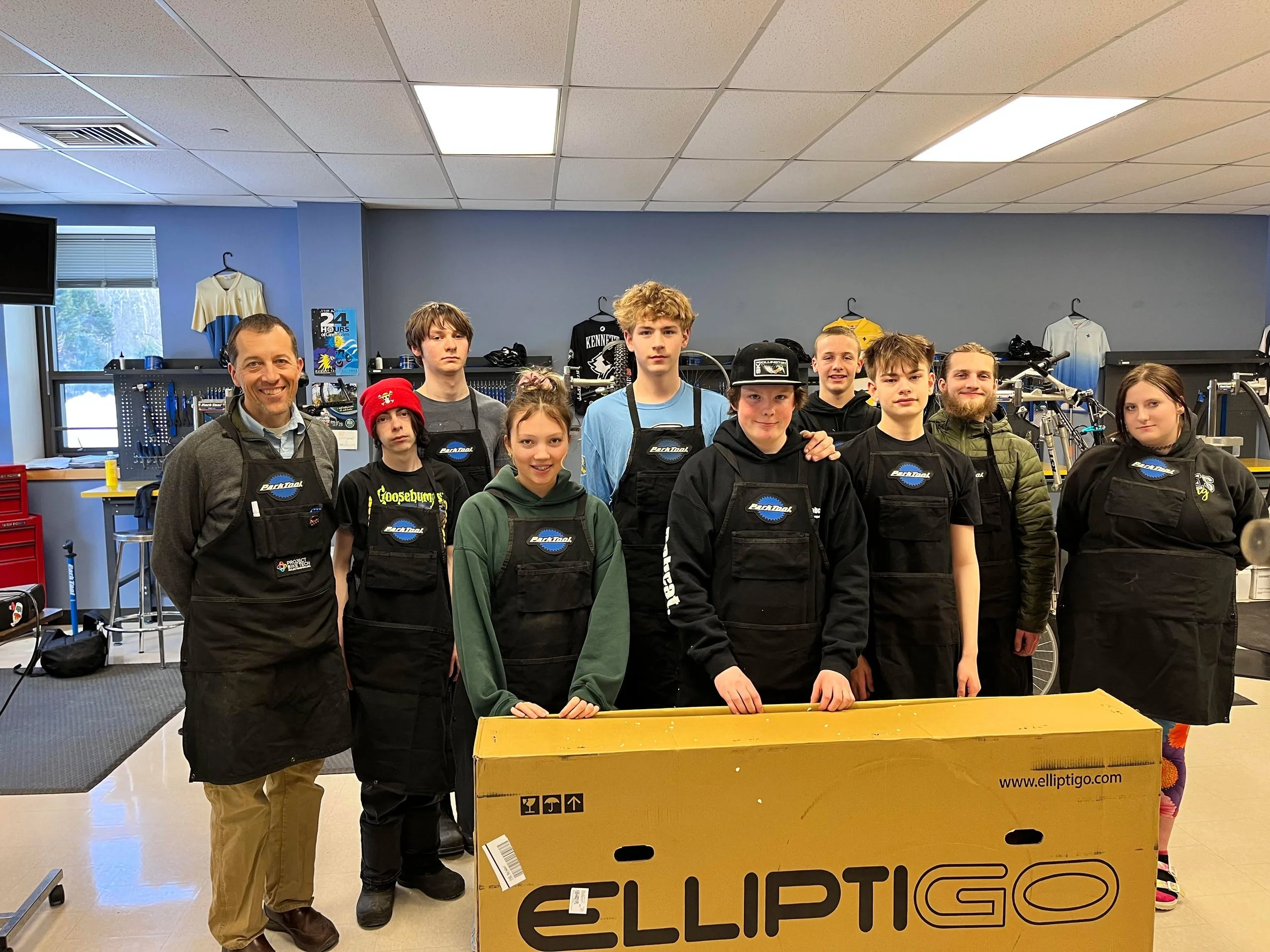 Kennett High School in New Hampshire and instructor, Christopher Darling, wrapped up an outstanding semester with 12 bike tech students in their Block 4 class. Students assembled several @elliptigo_usa bikes for a faculty member, tuned an adaptive bi