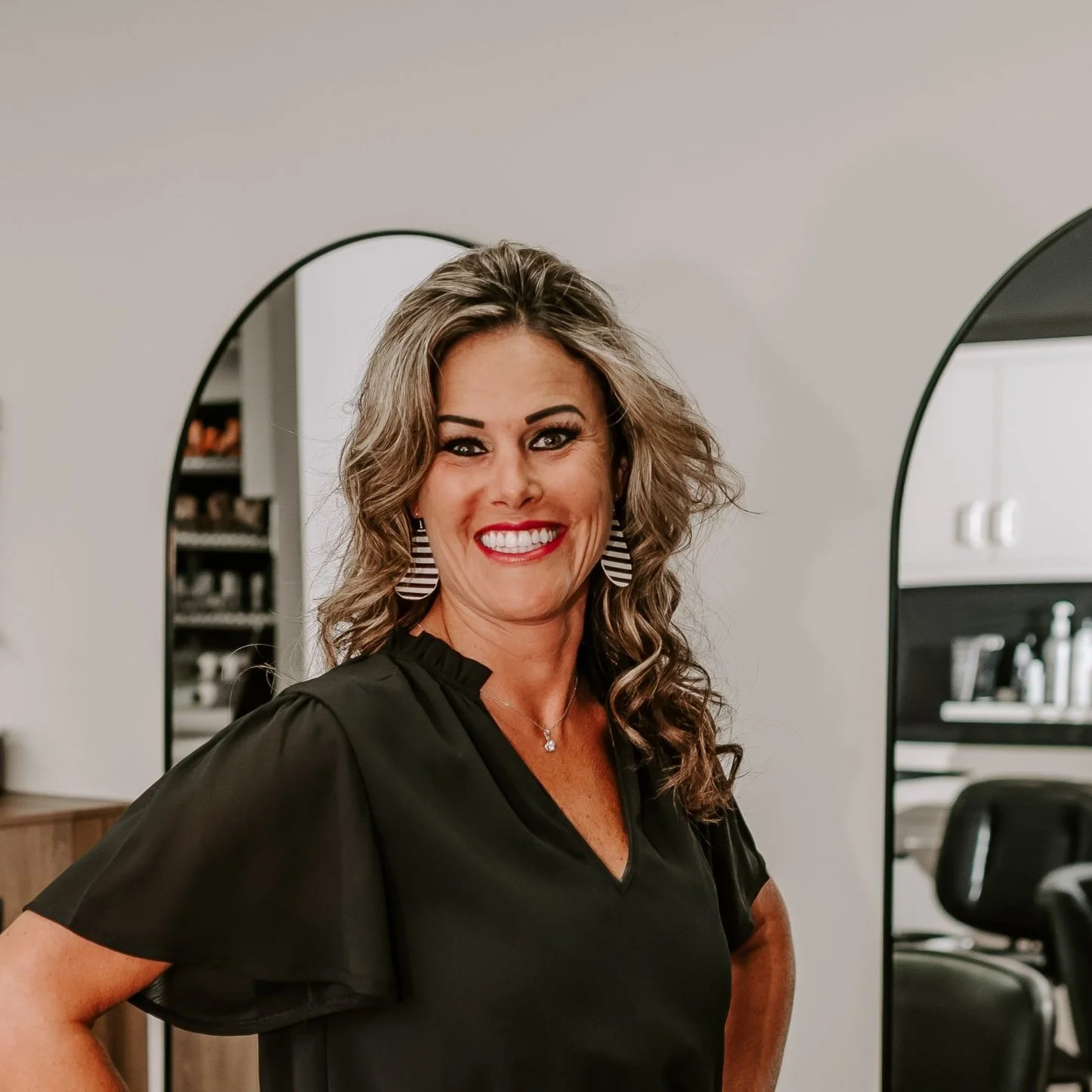 Headliners Salon in Mt. Pleasant, MI