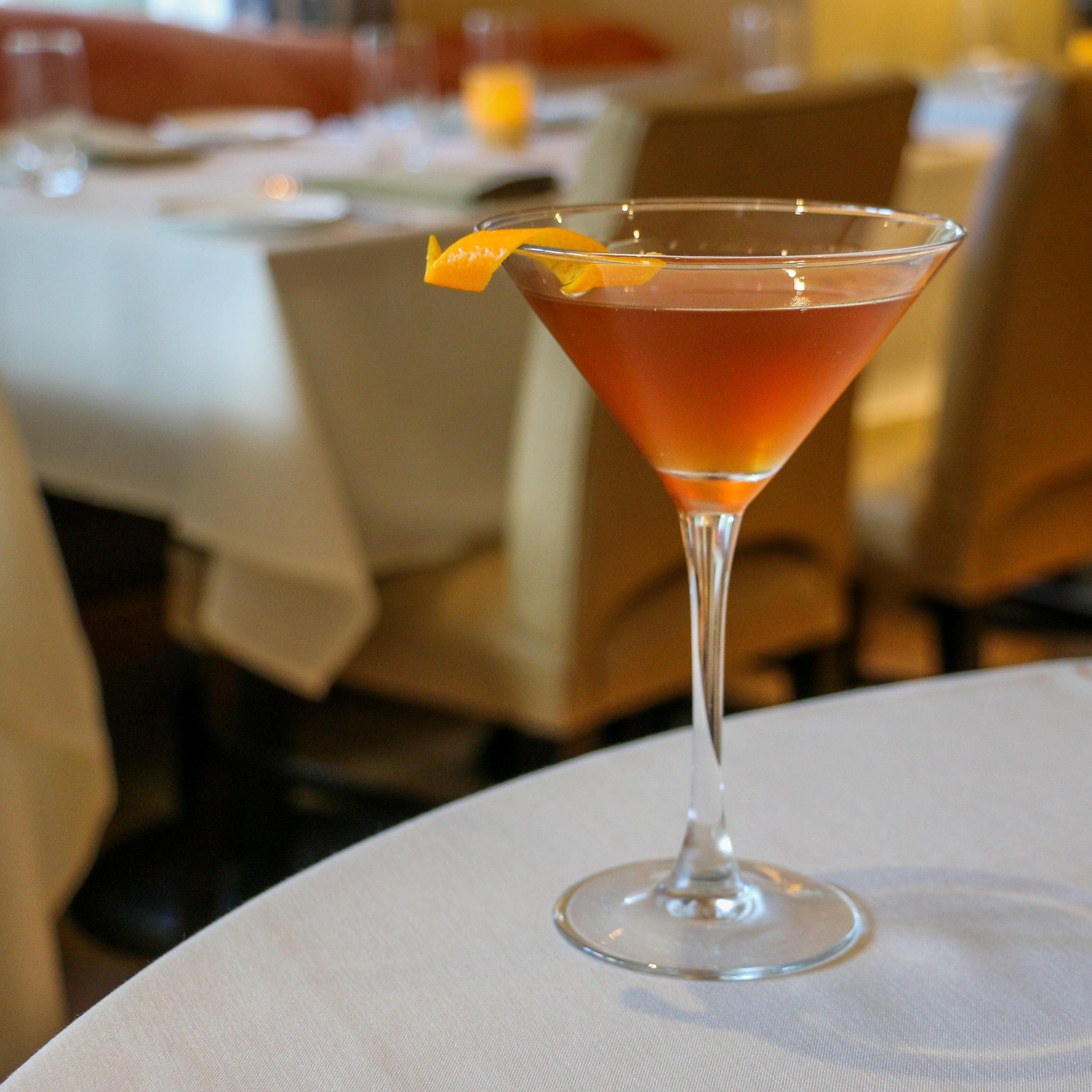 A reason to be excited! Cheers to the weekend ✨

Raisin d&rsquo;&Ecirc;tre: raisin infused 10 year rum, rye, fino sherry, carpano antica

#boston #bostonfood #bostonfoodies #bostoneats #bostonrestaurants #bostonlunch #frenchfood #bostonpublicgarden #