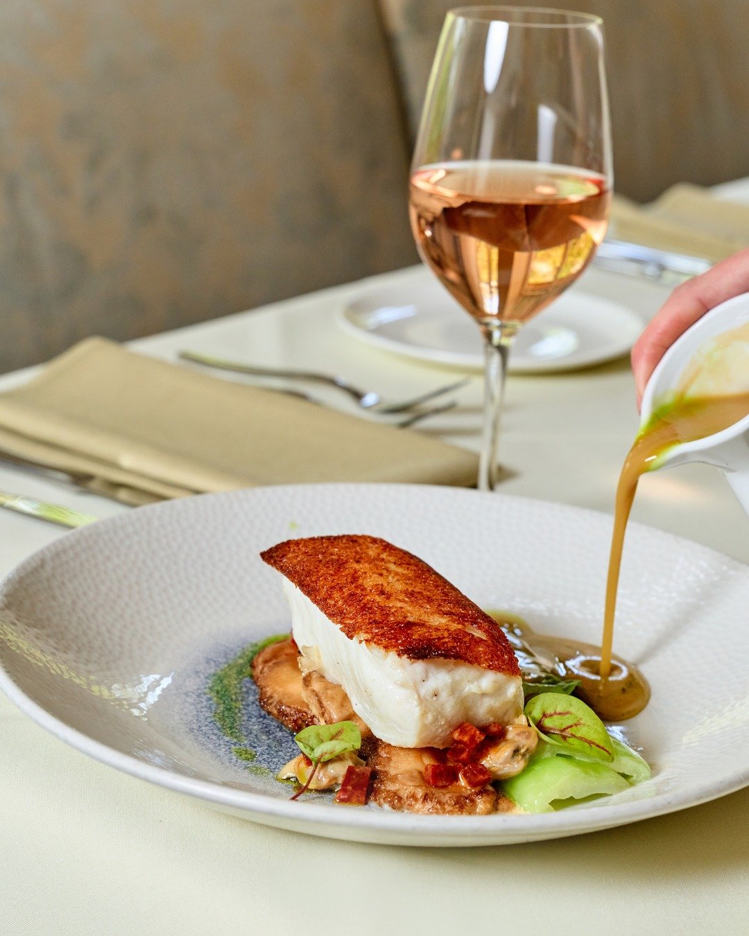 Chef Robert's summer menu is here 🥂 Explore &amp; reserve at BistroduMidi.com.

📸 @briansamuelsphotography