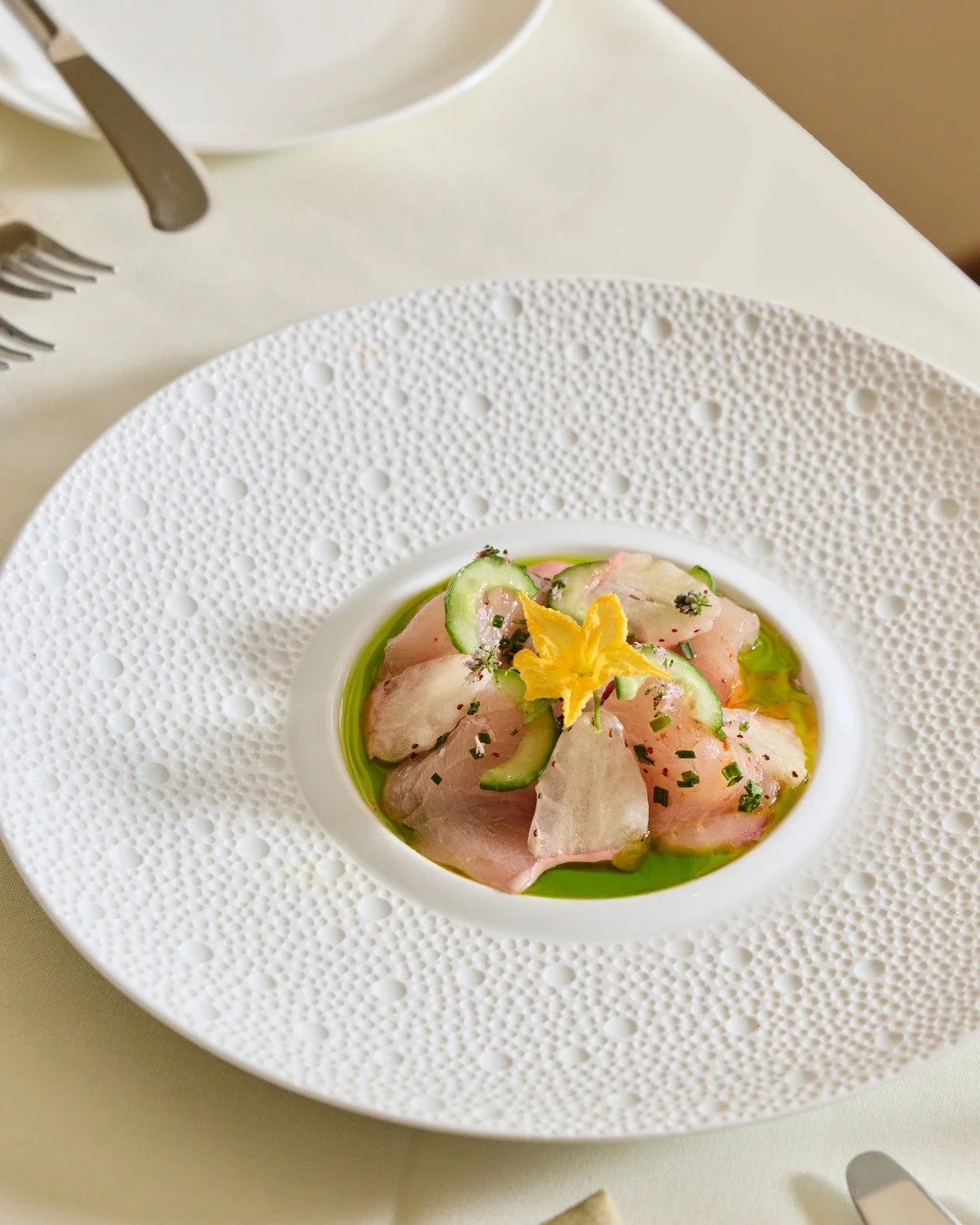 Chef Robert&rsquo;s new spring menu has arrived 🥂 Swipe to read this season&rsquo;s note from Chef, and explore our full menus on our website.

On April 16, Chef Robert, Chef Tab, and Beverage Director Ben will host a special evening in our second f