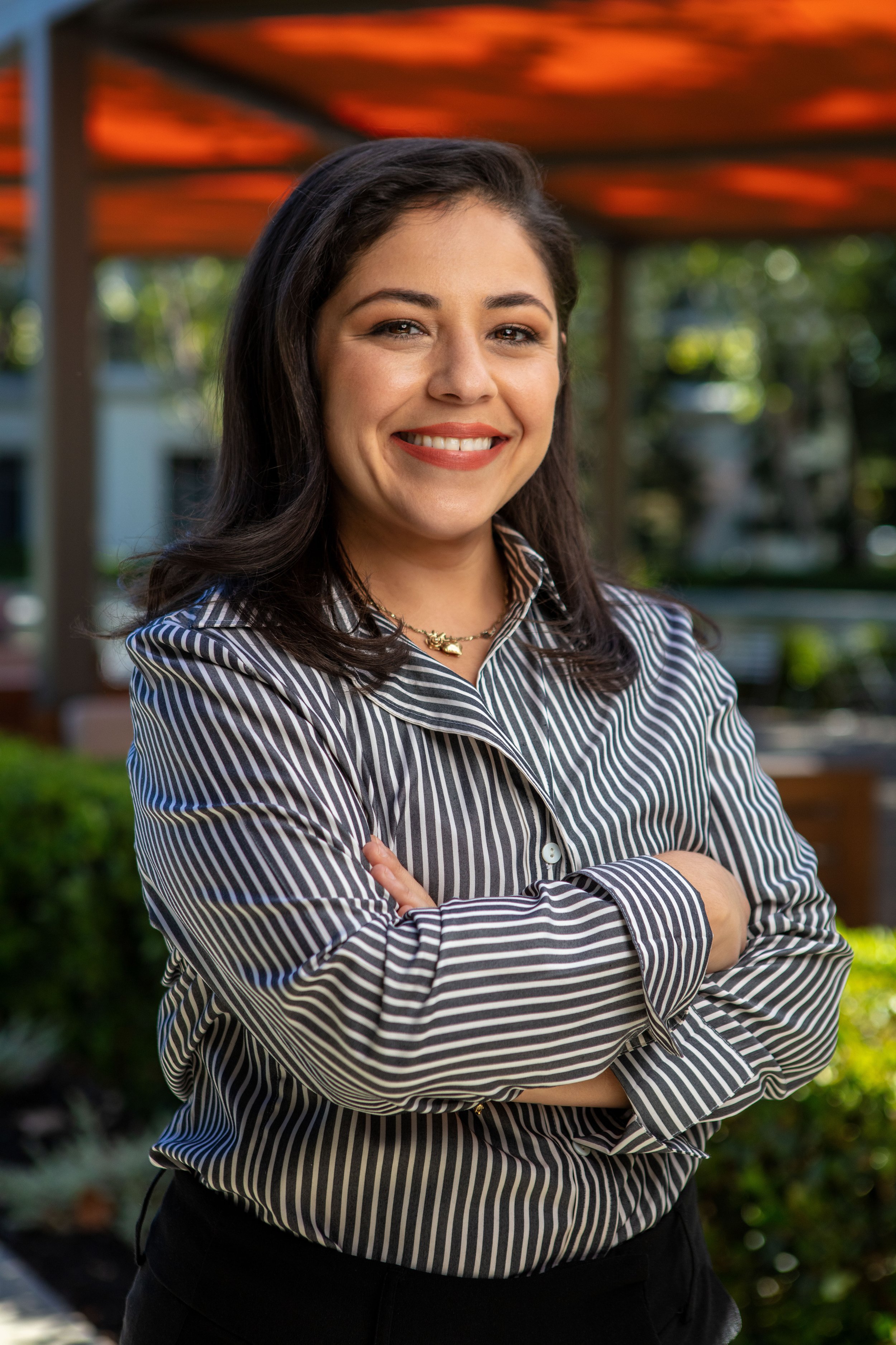 WealthCreativeTomrenExteriorHeadshots-2.jpg