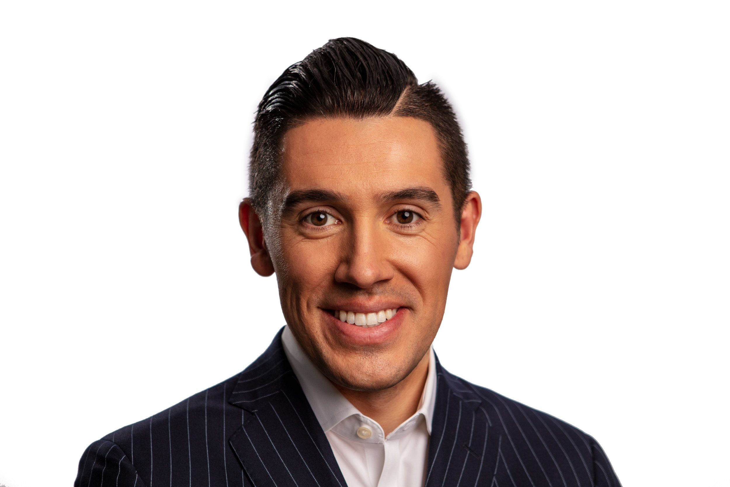 WealthCreativeTomrenBackdropHeadshots-11.jpg