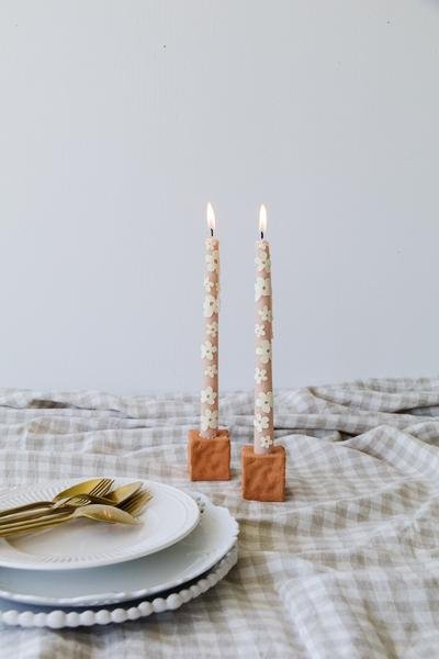 DIY_Wax_Sheet_Decorated_Candles_Smor_Kitchen_Jaharn_Quinn_32_of_37_600x600.jpeg