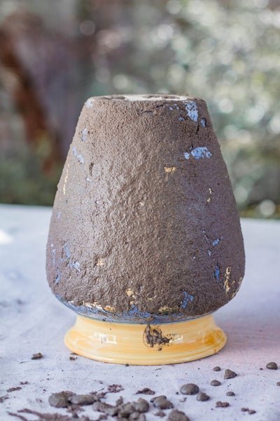DIY-Stone-Vase-Using-Concrete-_2-of-6_600x600.jpeg