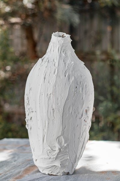 DIY-Textured-Vase-Using-Joint-Compound-_3-of-5_600x600.jpeg